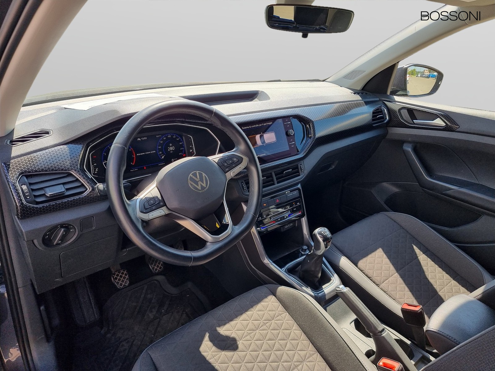 6 - Volkswagen T-Cross 1.0 tsi 110cv advanced