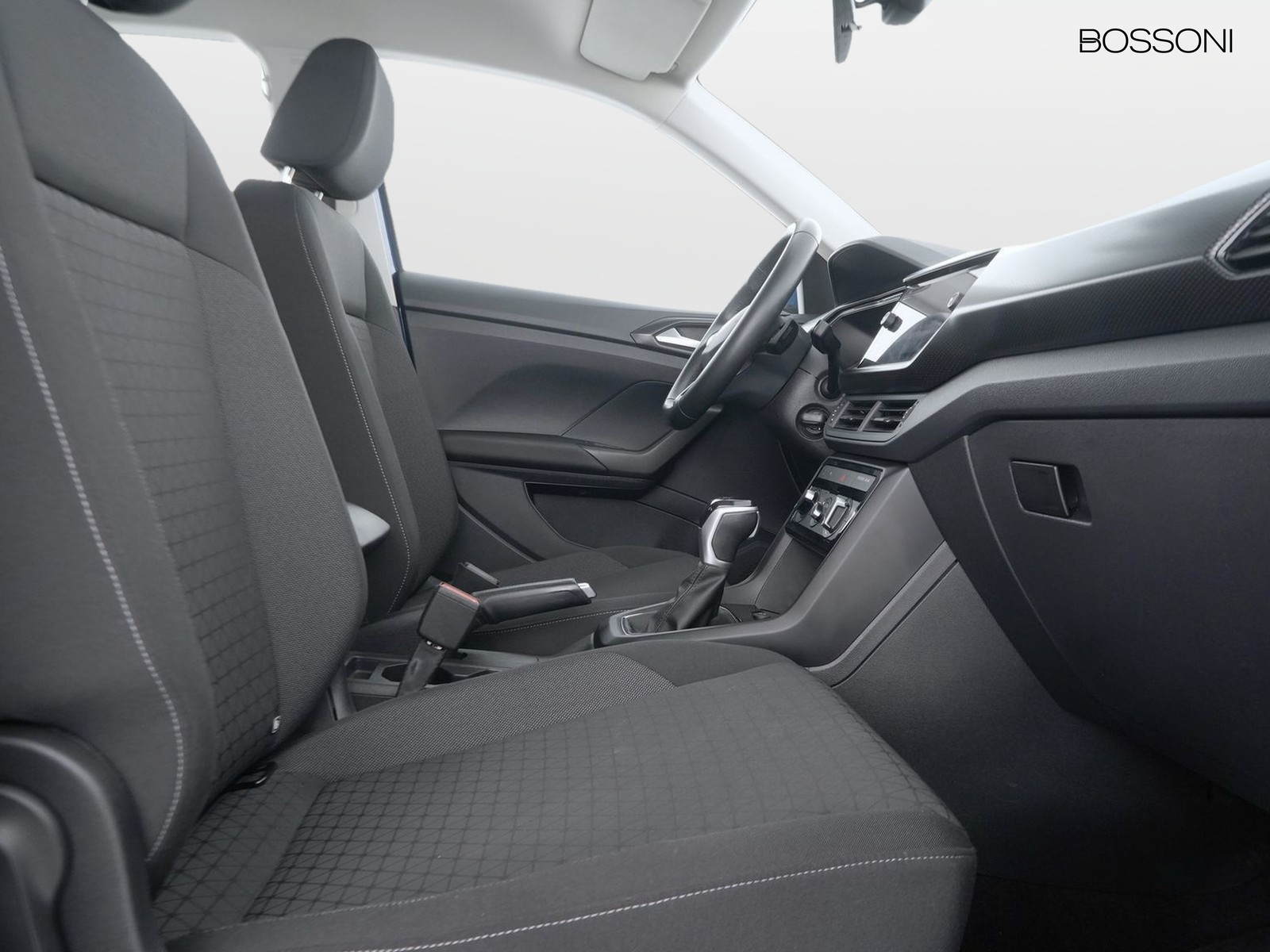 8 - Volkswagen T-Cross 1.0 tsi 110cv style dsg