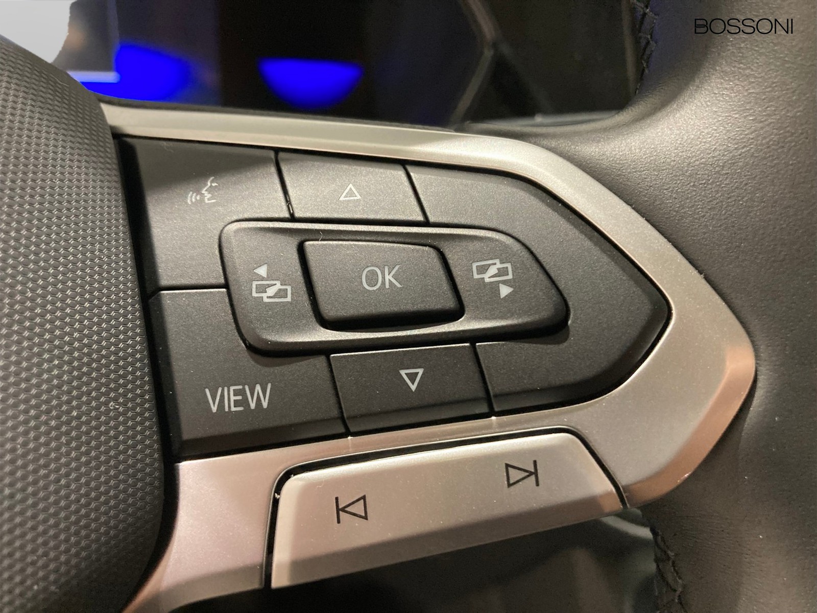 10 - Volkswagen T-Cross 1.0 tsi 95cv style