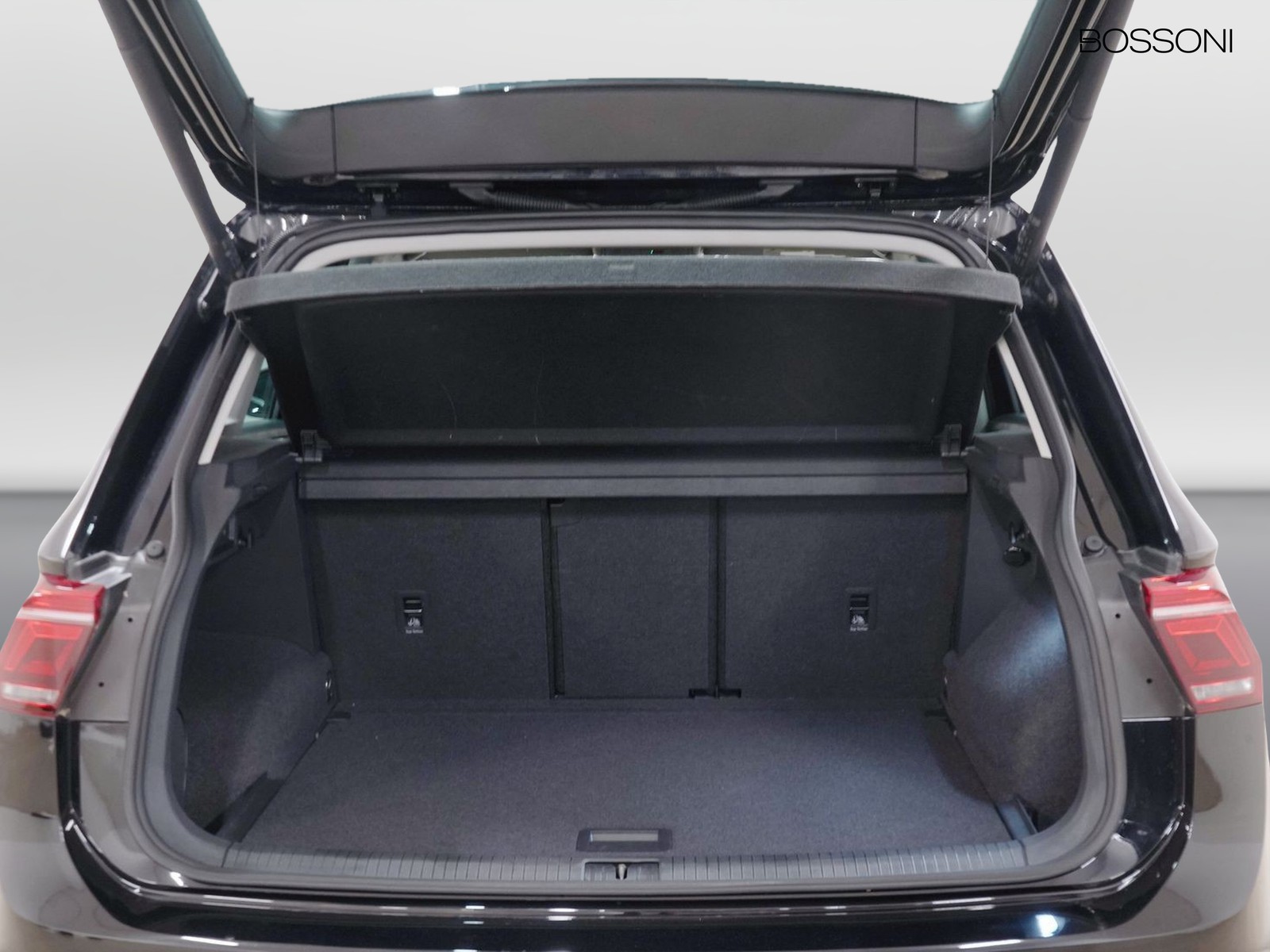 10 - Volkswagen Tiguan 2.0 tdi scr 150cv elegance dsg