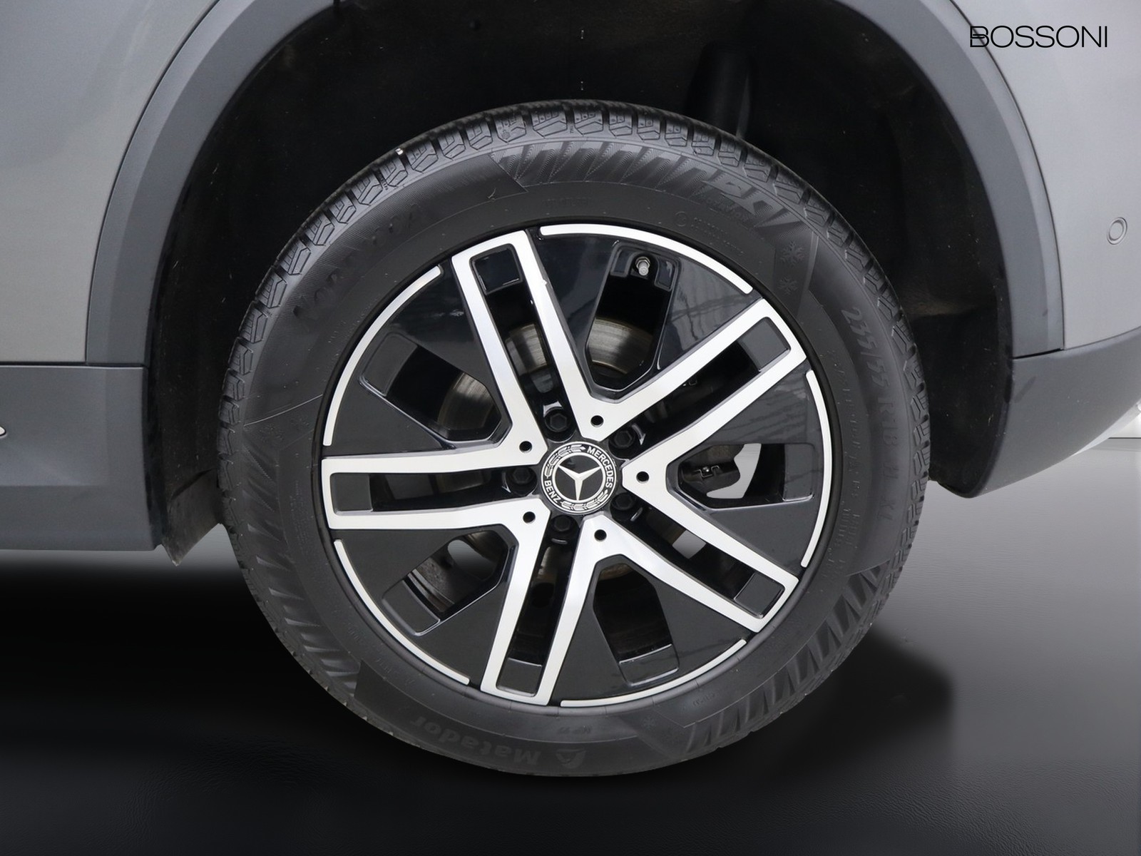 4 - Mercedes GLA 200 d sport plus 8g-dct