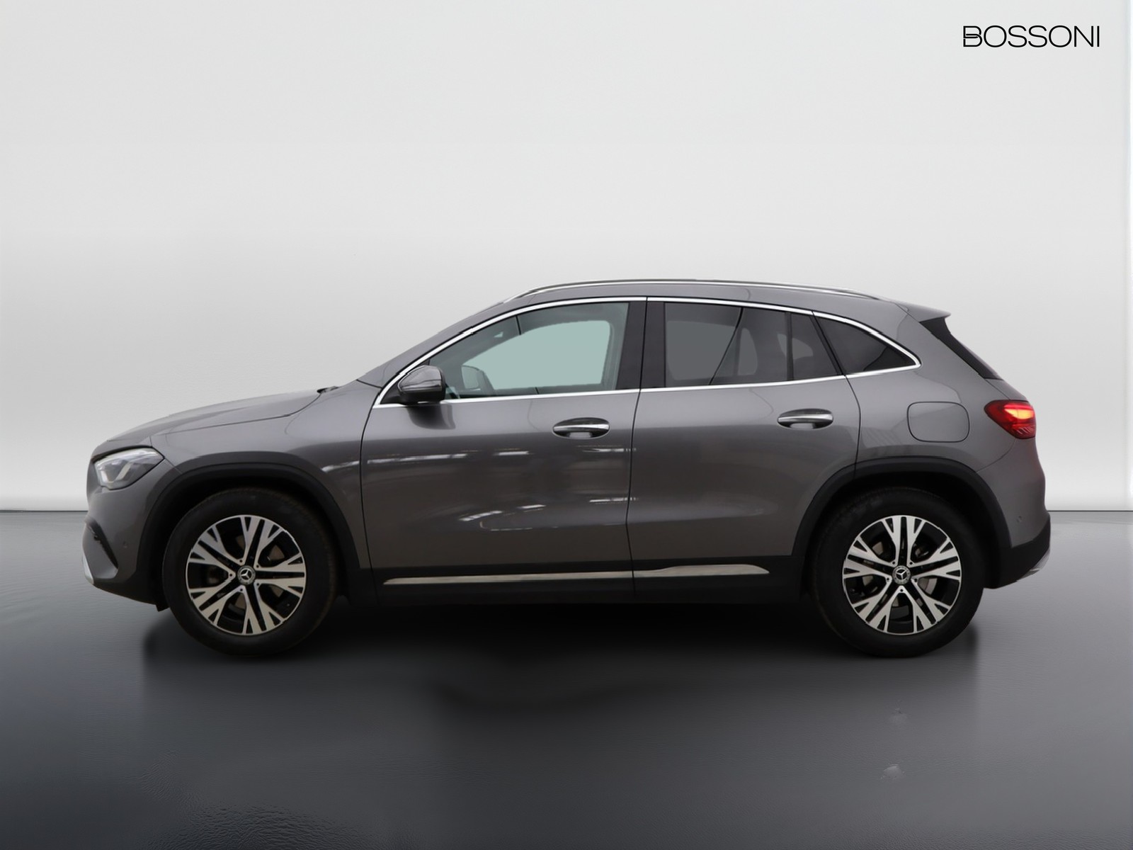 3 - Mercedes GLA 180 d progressive advanced plus 8g-dct