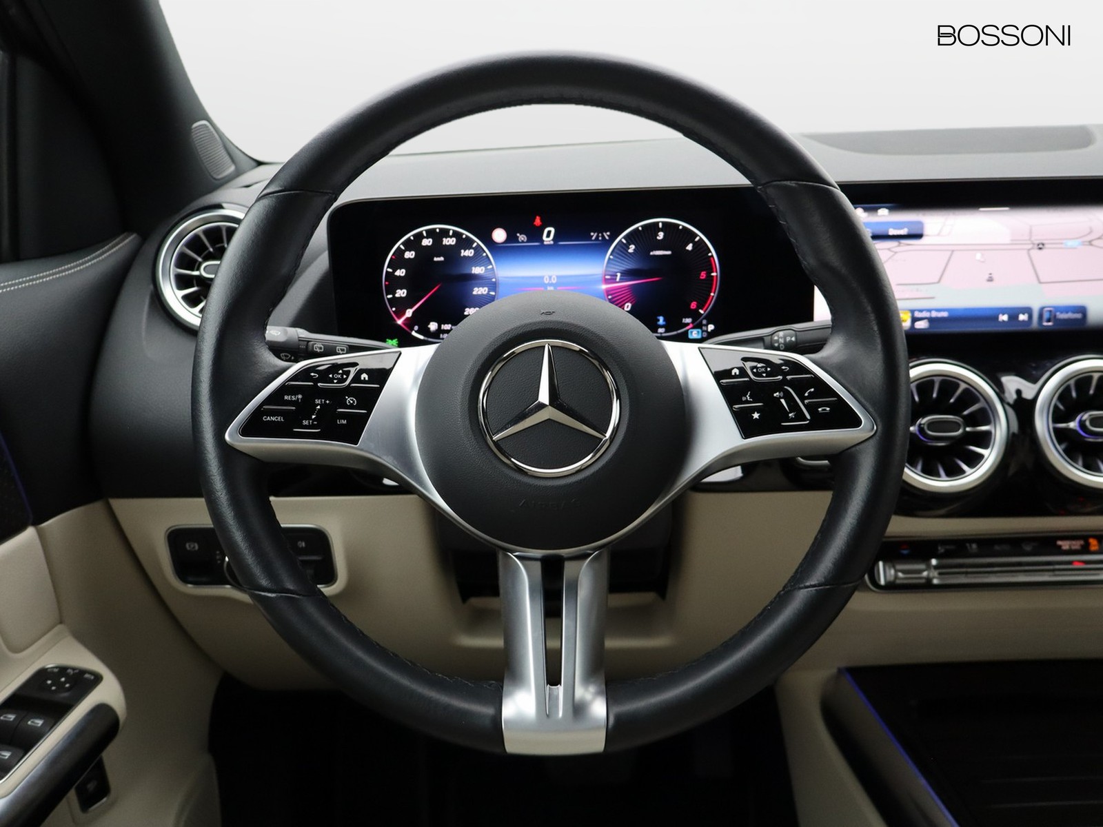 17 - Mercedes GLA 180 d progressive advanced plus 8g-dct