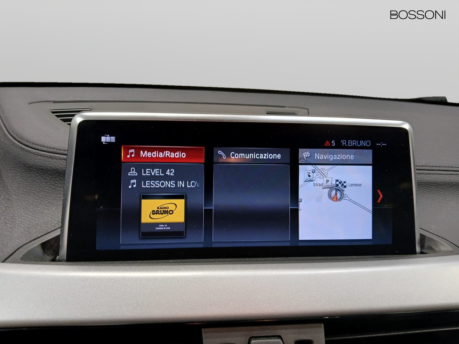 10 - BMW X2 25e xdrive business x steptronic