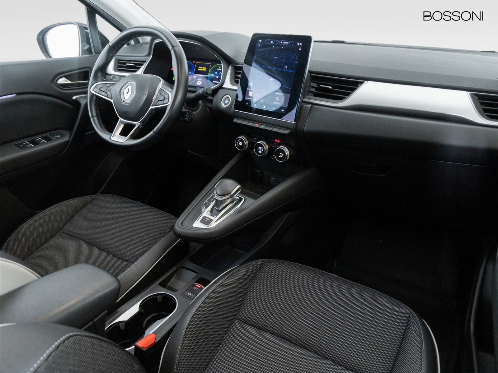6 - Renault Captur 1.6 e-tech plug-in hybrid 160cv intens auto my21