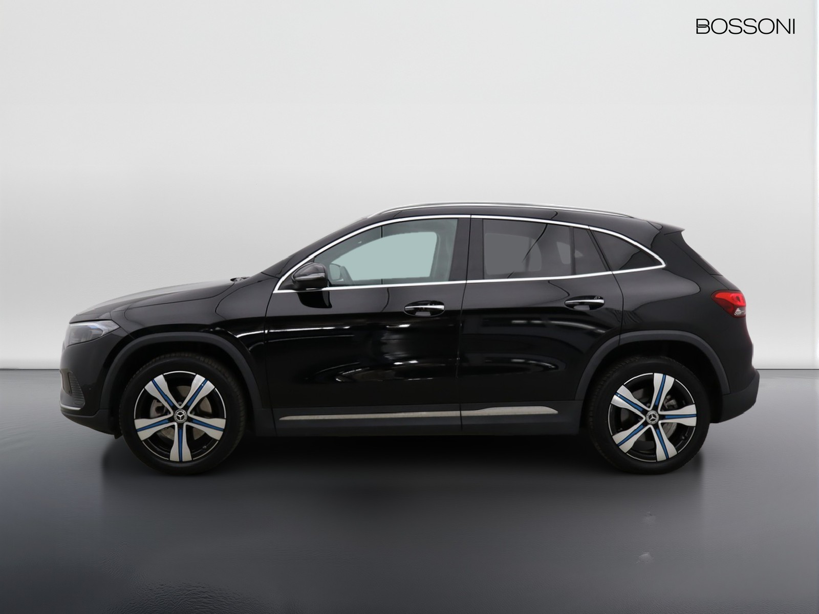 3 - Mercedes EQA 250+ sport plus