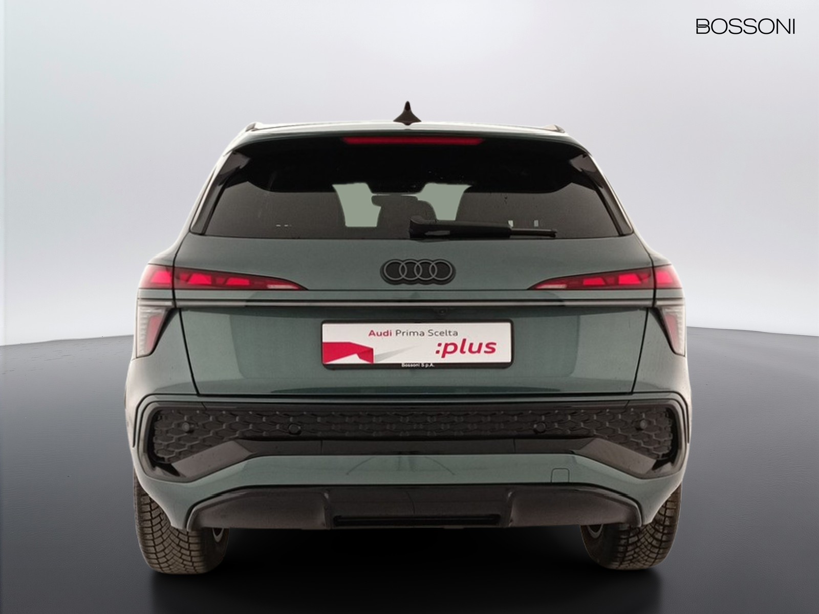 5 - Audi Q3 1.5 tfsi mhev 150cv s line edition