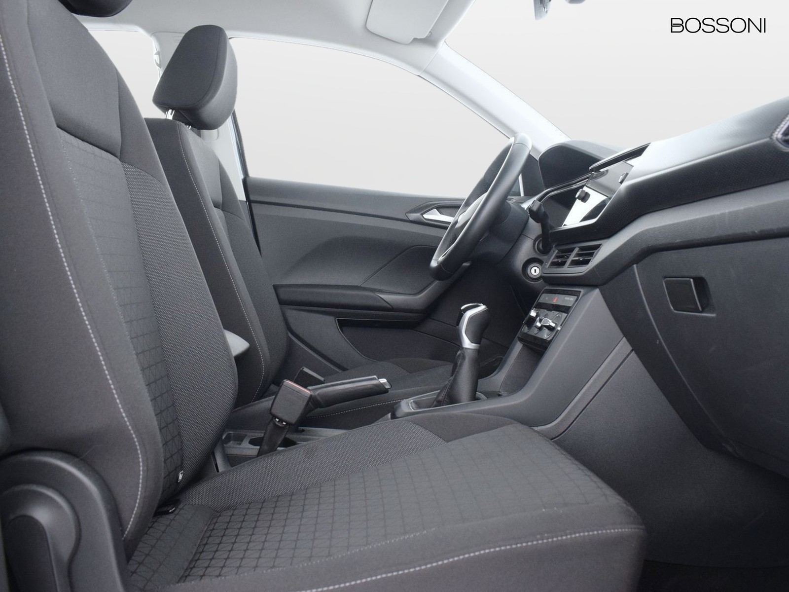 8 - Volkswagen T-Cross 1.0 tsi 95cv style