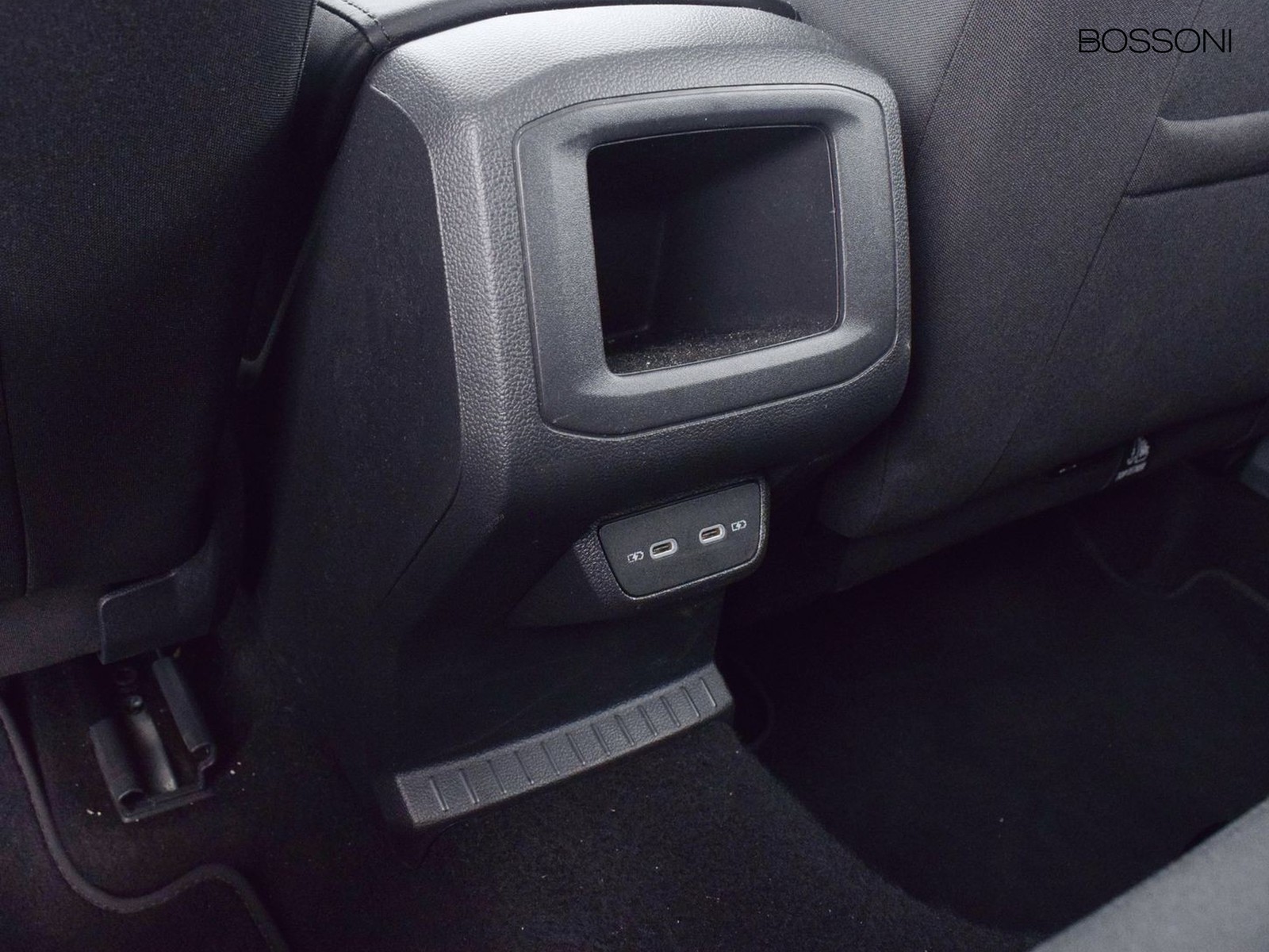 26 - Volkswagen T-Cross 1.0 tsi 95cv style