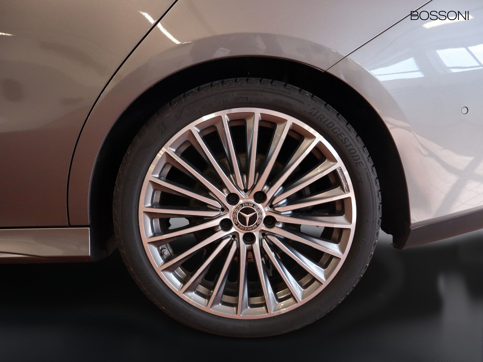 4 - Mercedes CLA shooting brake 200 d amg line advanced plus 8g-dct