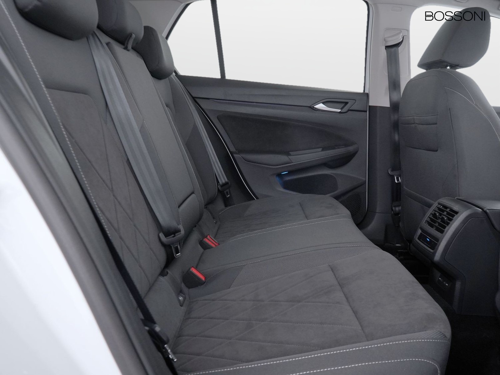 9 - Volkswagen Golf 2.0 tdi scr 115cv style dsg