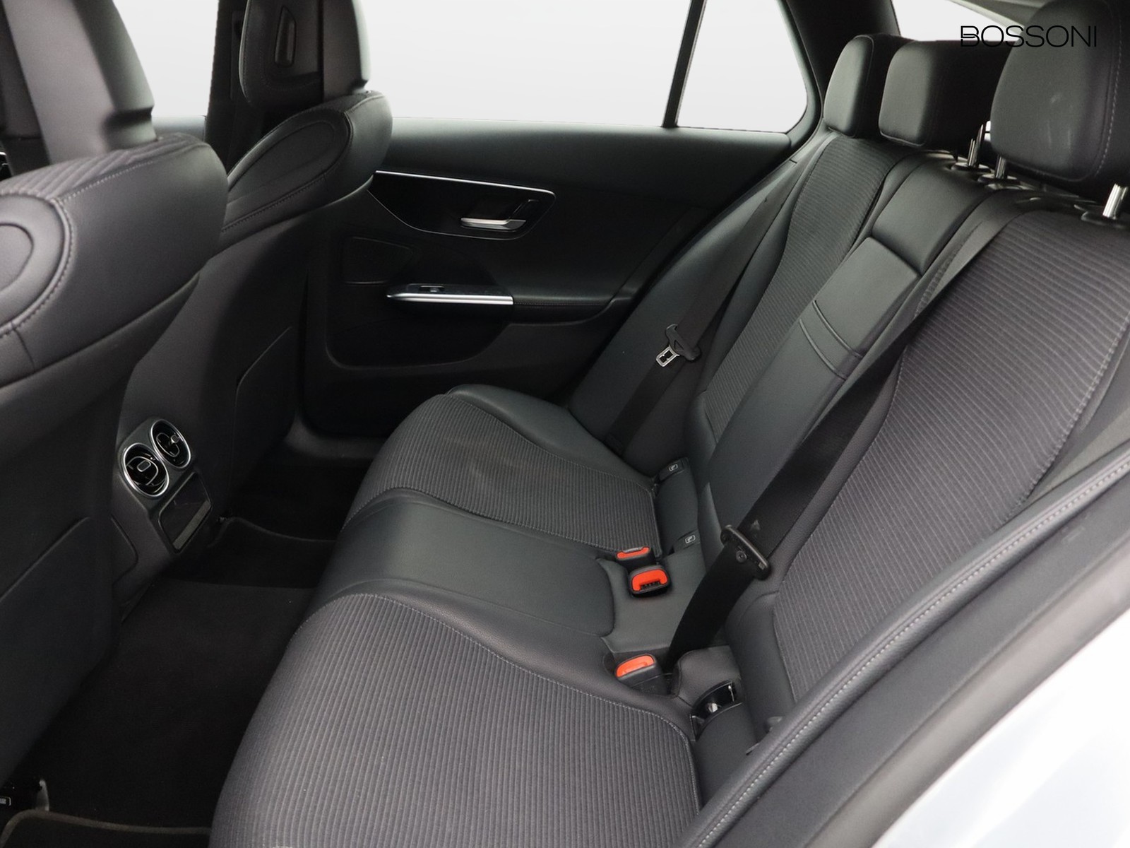 8 - Mercedes Classe C station wagon 200 d mild hybrid advanced 9g-tronic