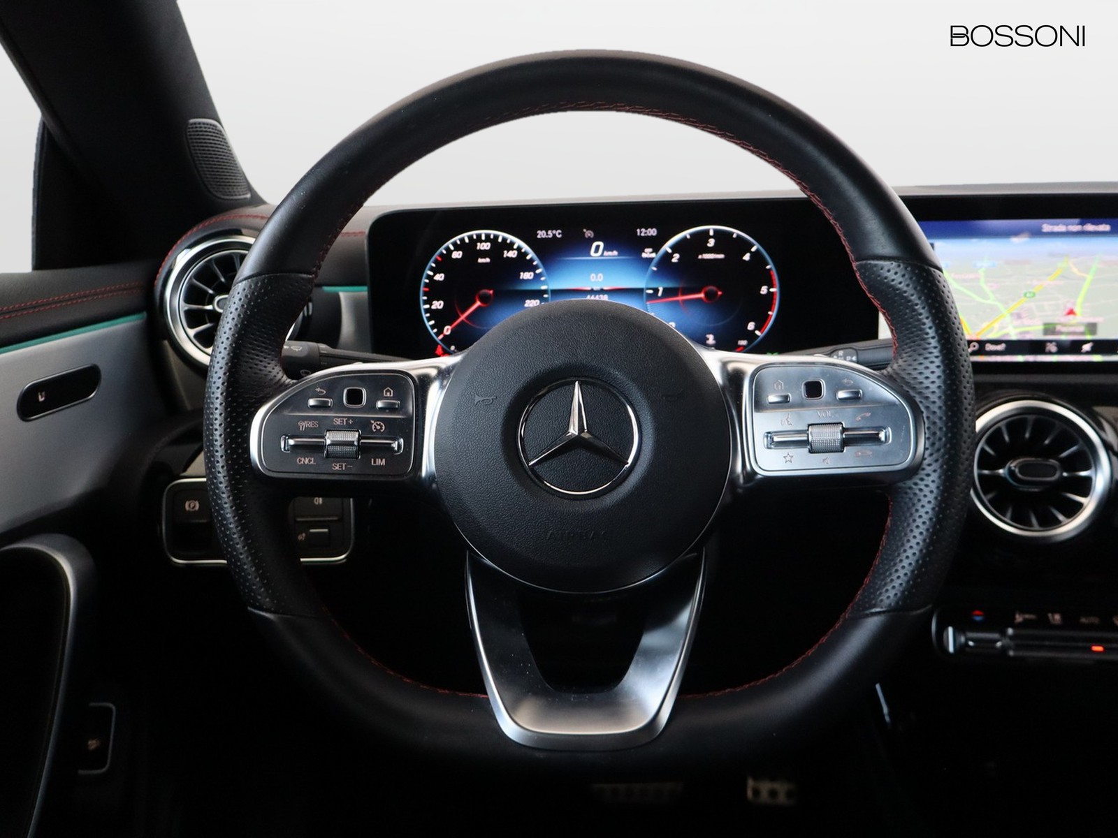 17 - Mercedes CLA coupe 200 d premium 8g-dct