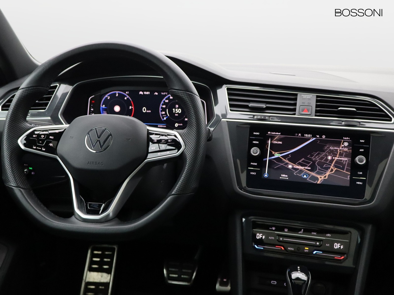 12 - Volkswagen Tiguan 2.0 tdi scr 150cv r-line dsg