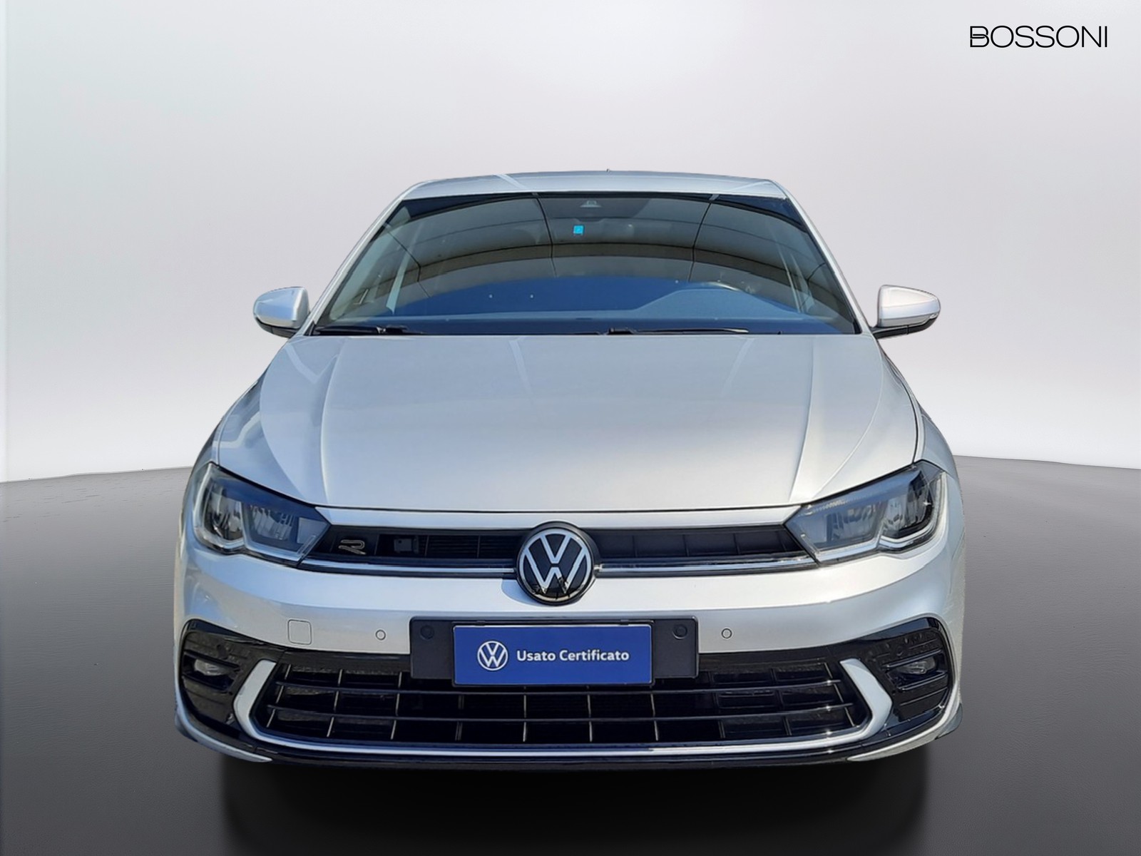 2 - Volkswagen Polo 1.0 tsi 95cv r line