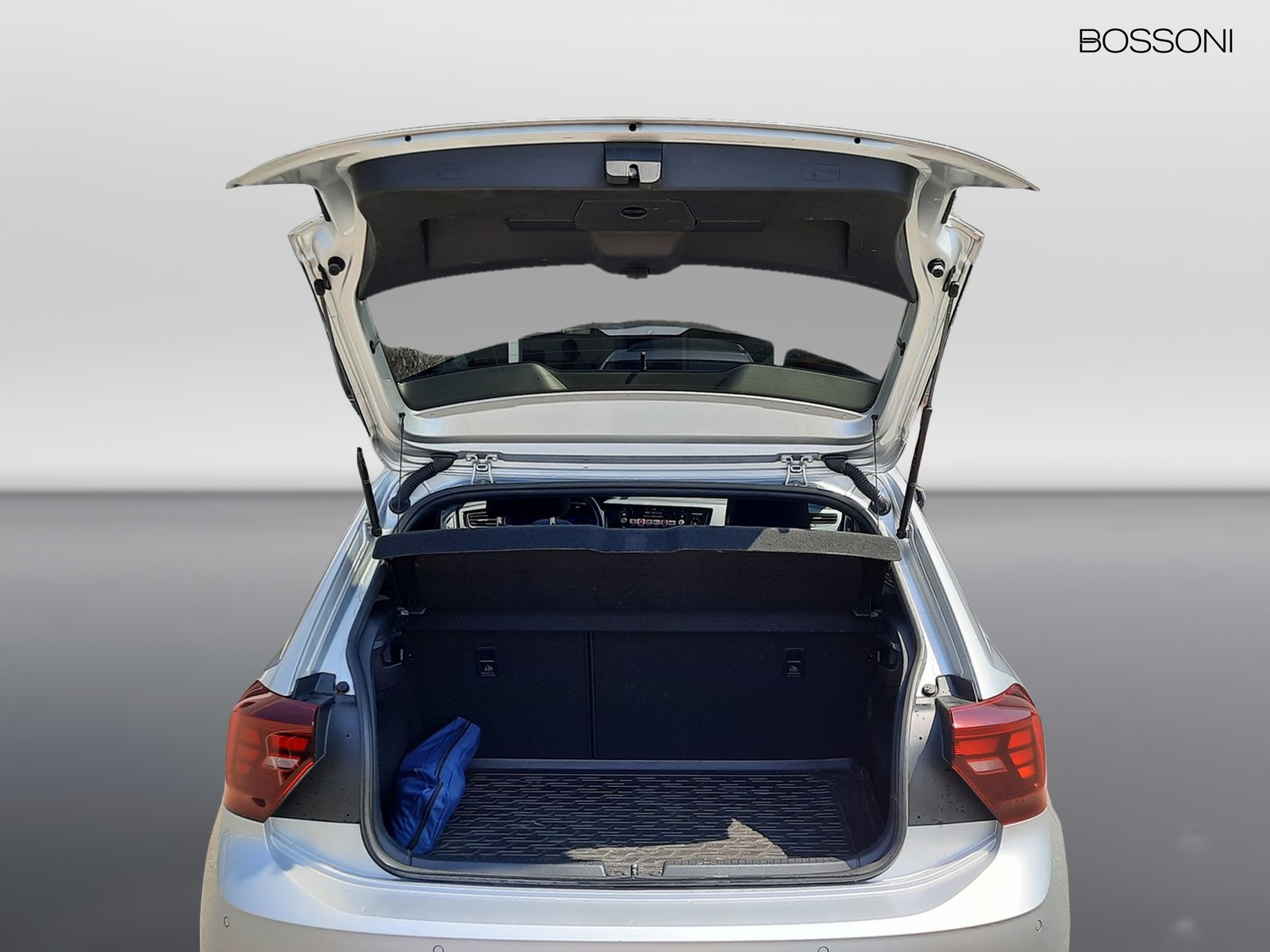 20 - Volkswagen Polo 1.0 tsi 95cv r line
