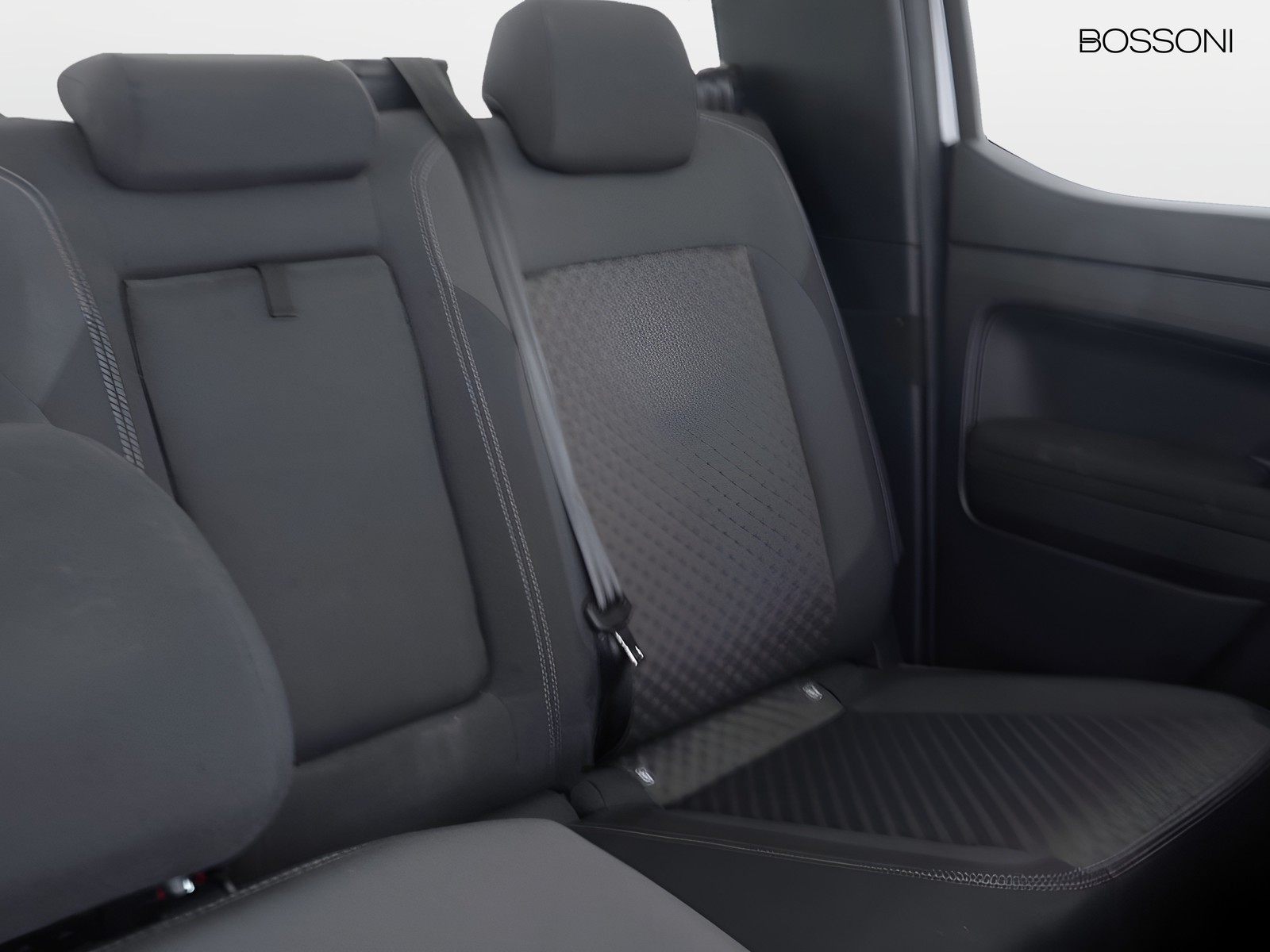 22 - Volkswagen VIC Amarok 2.0 tdi life 4motion