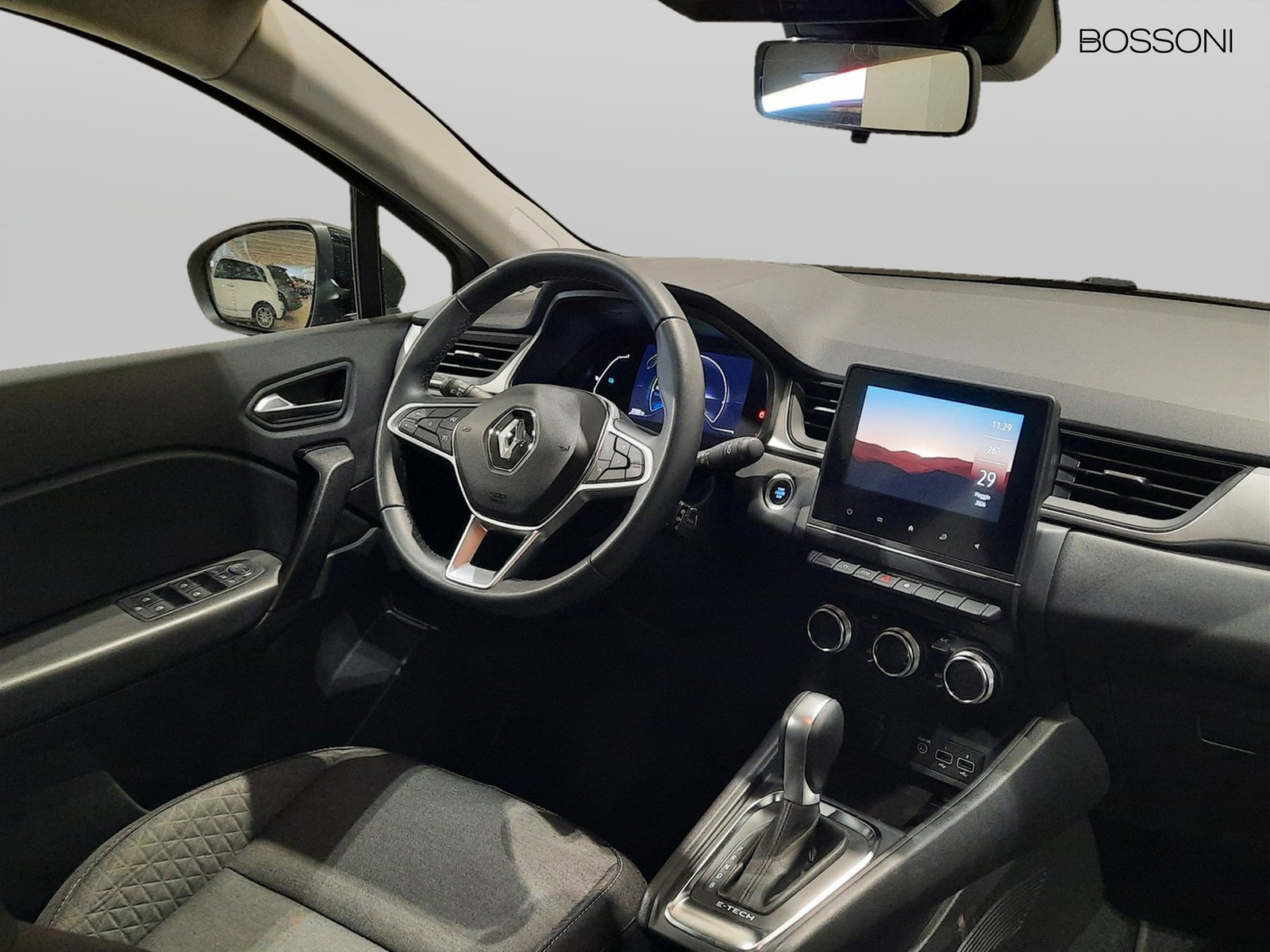 6 - Renault Captur 1.6 e-tech hybrid zen auto 145cv