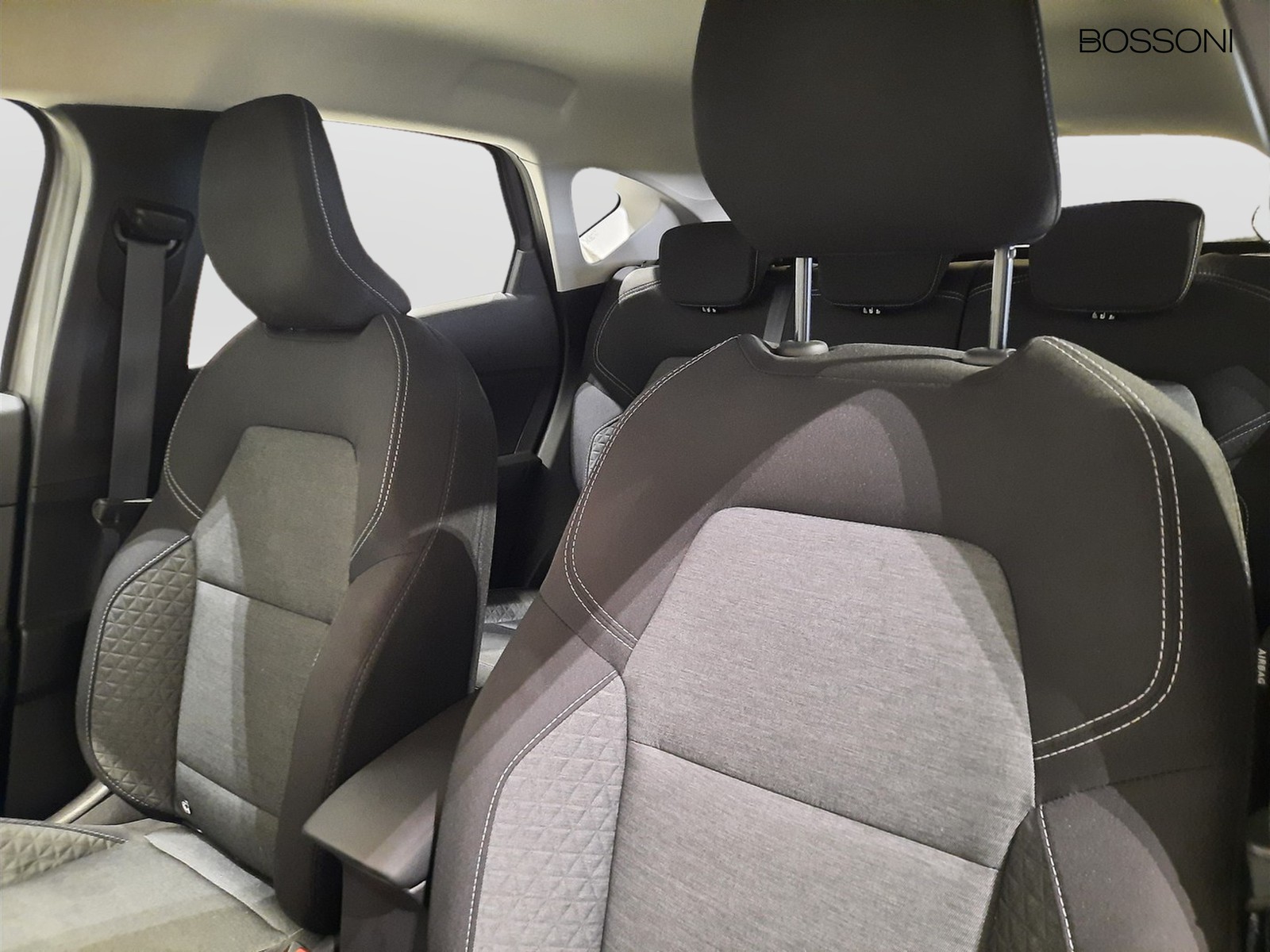 24 - Renault Captur 1.6 e-tech hybrid zen auto 145cv