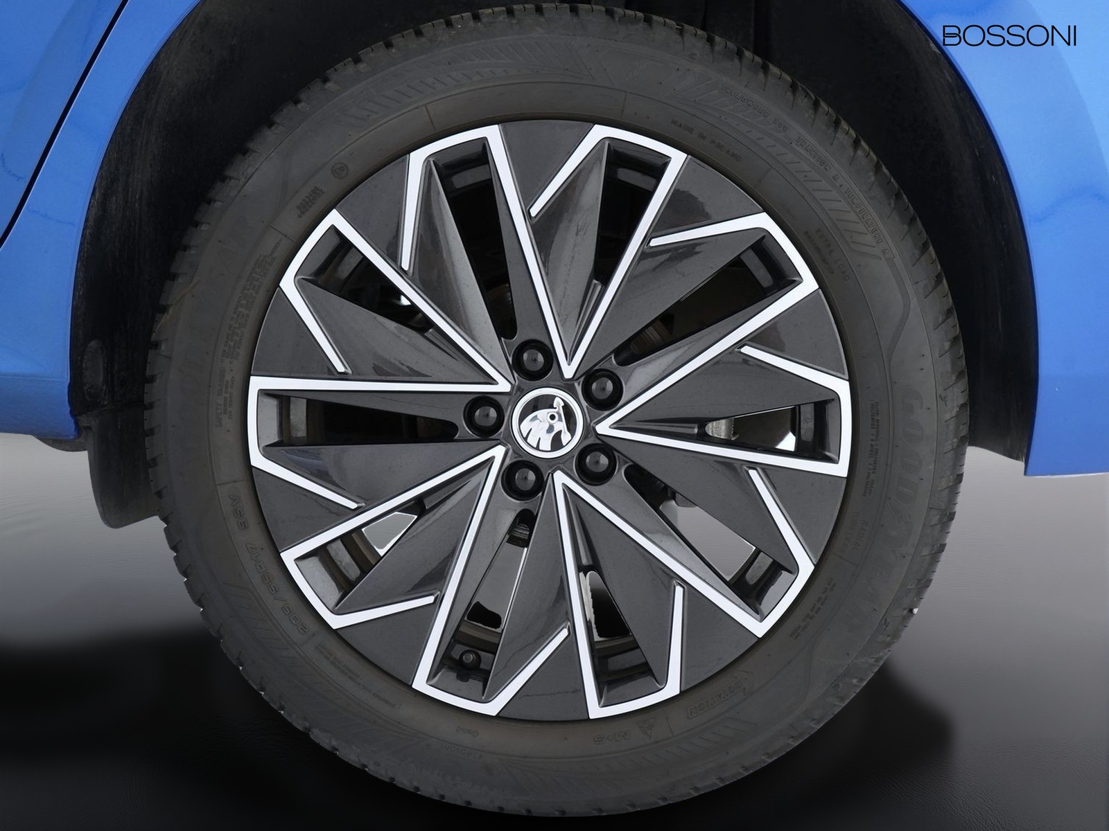 12 - Skoda Kamiq 1.0 tsi 115cv black dots dsg