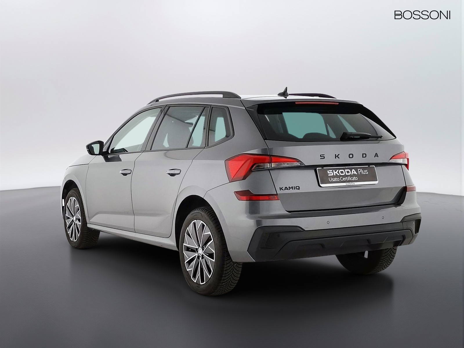 4 - Skoda Kamiq 1.0 tsi 115cv black dots dsg