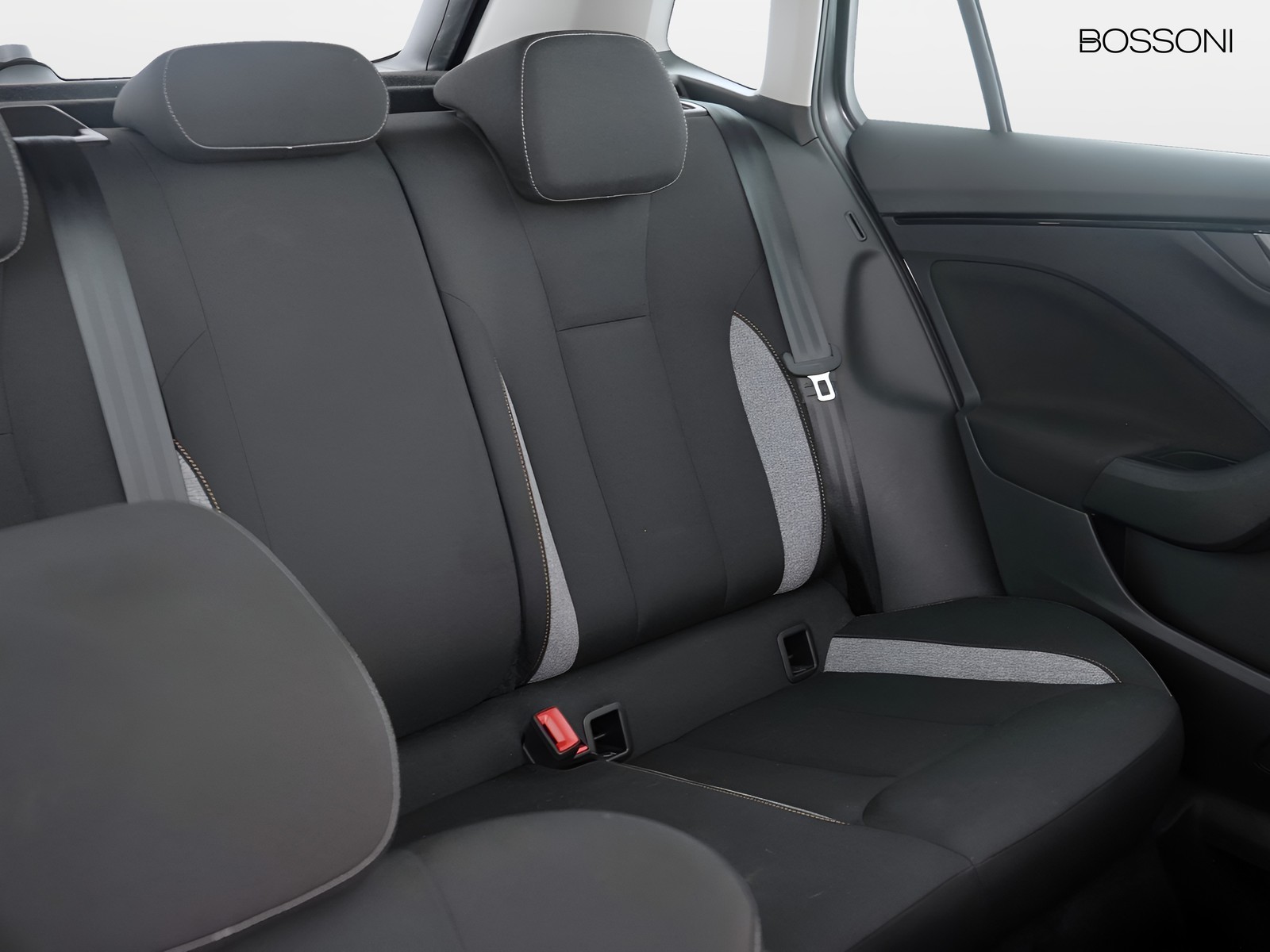 21 - Skoda Kamiq 1.0 tsi 115cv black dots dsg