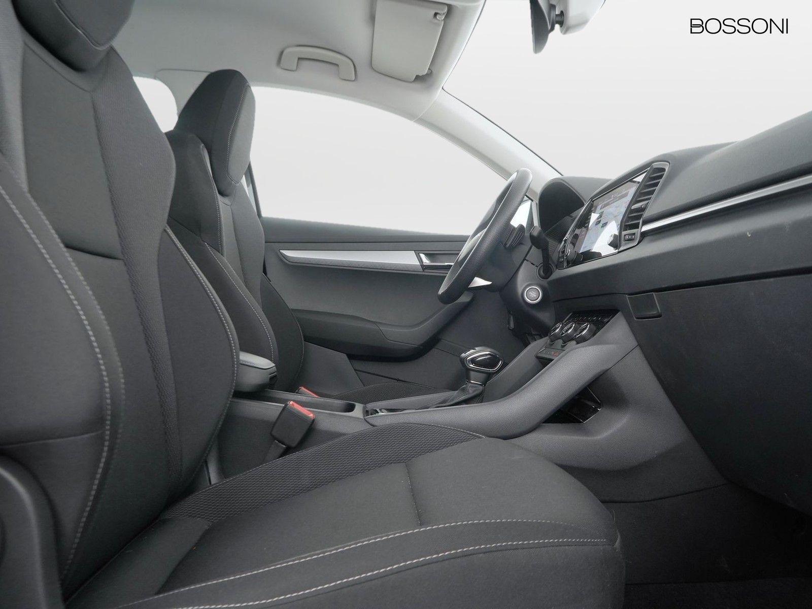 8 - Skoda Karoq 2.0 tdi evo scr 150cv executive dsg