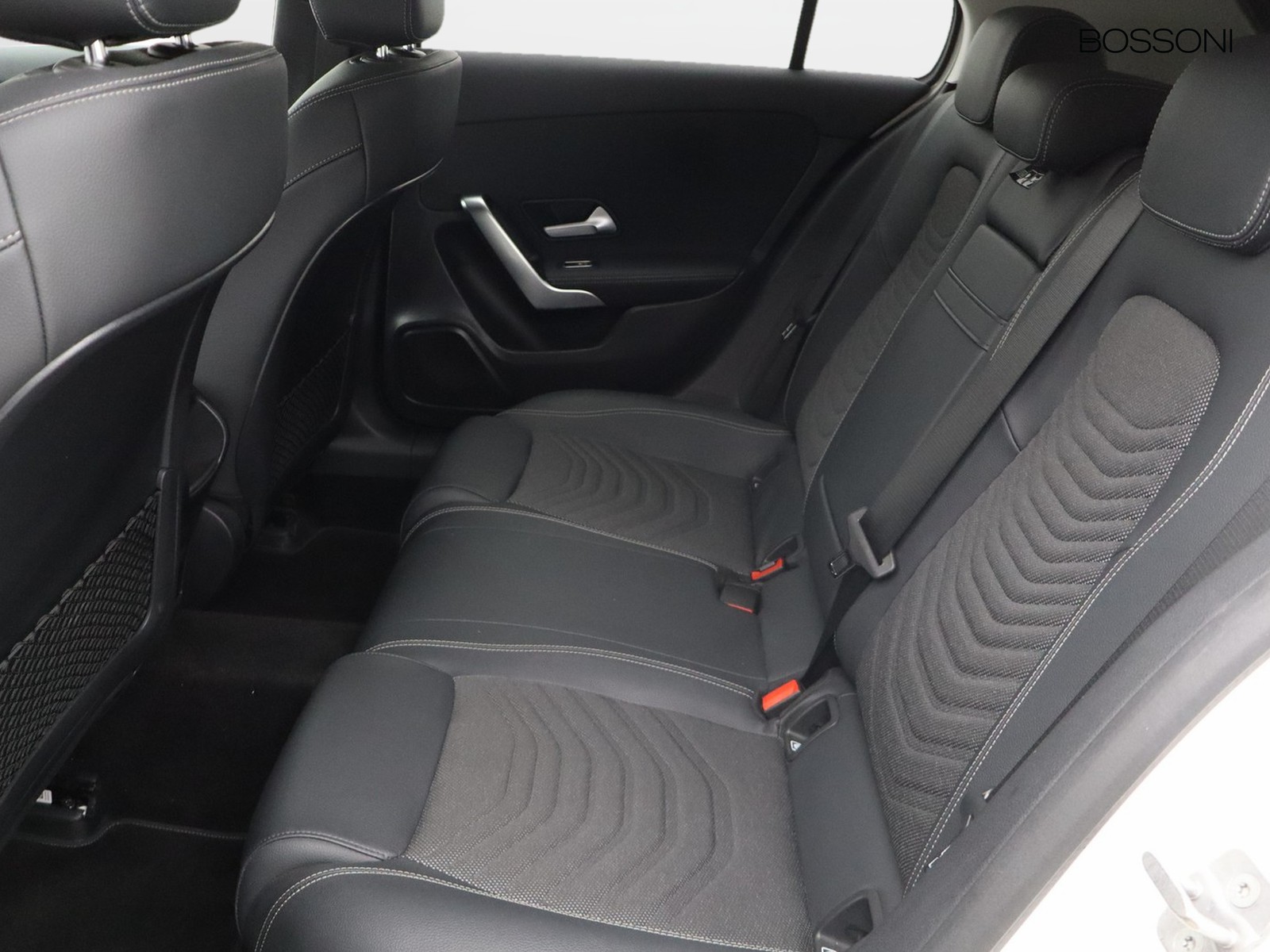 8 - Mercedes Classe A 180 d progressive advanced plus speedshift dct amg 8g