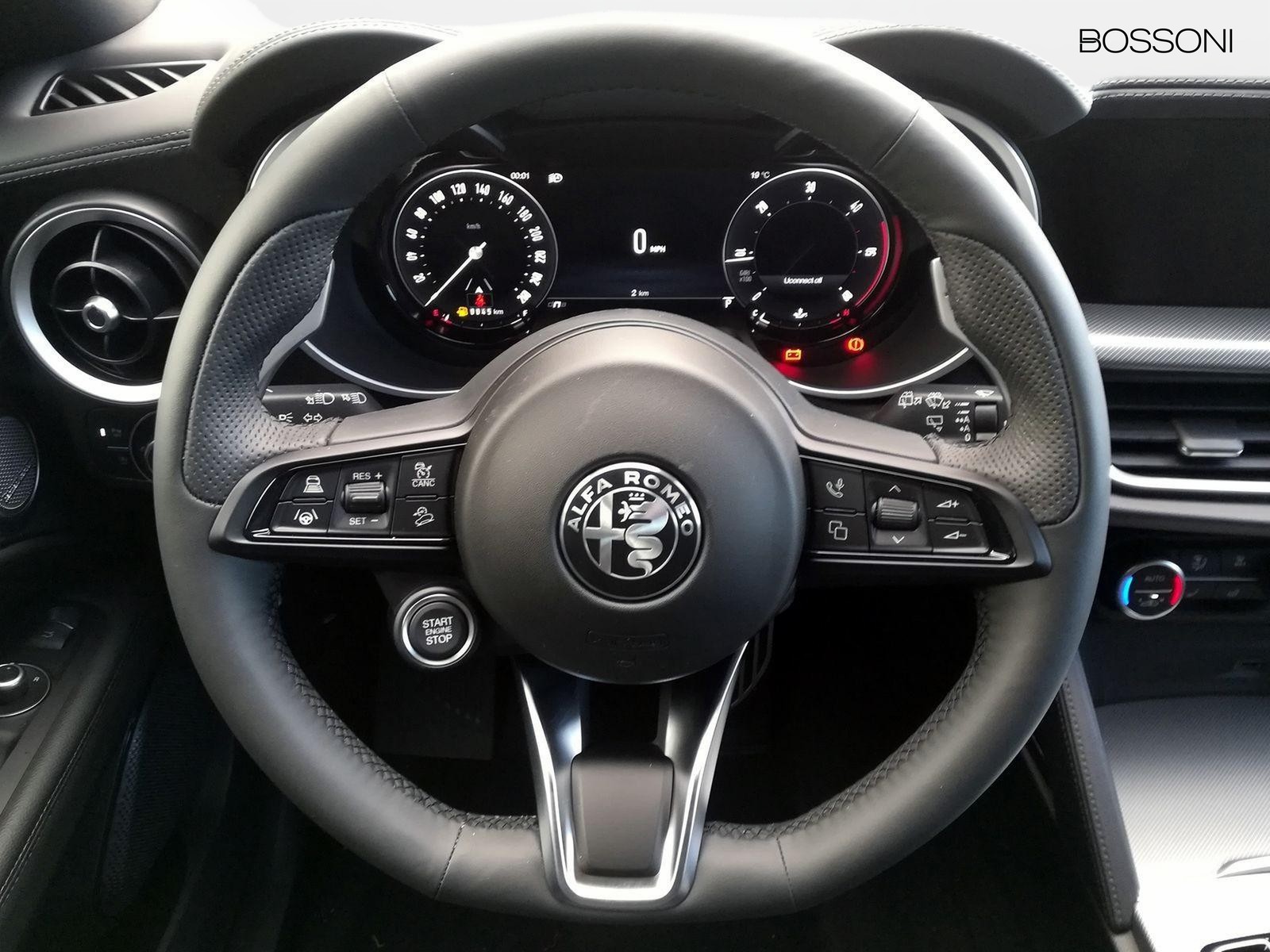 9 - Alfa Romeo Stelvio 2.2 turbo 210cv veloce q4 at8