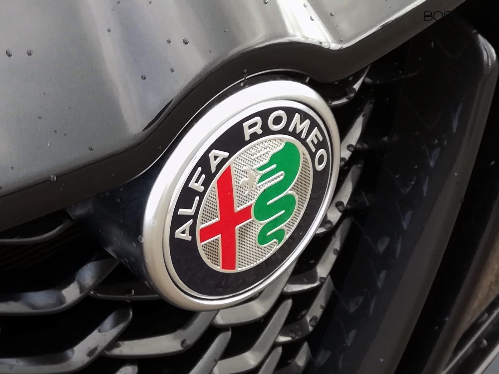 26 - Alfa Romeo Stelvio 2.2 turbo 210cv veloce q4 at8