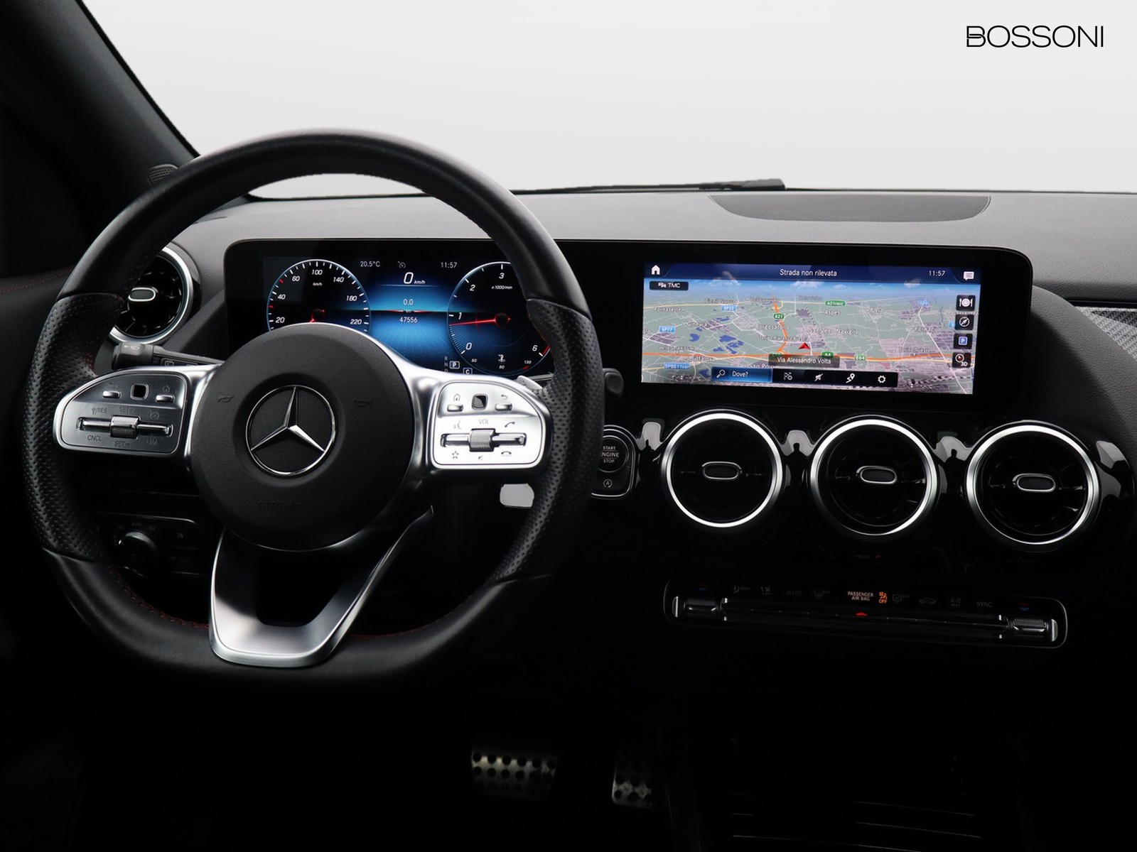 12 - Mercedes GLA 200 d premium 4matic 8g-dct