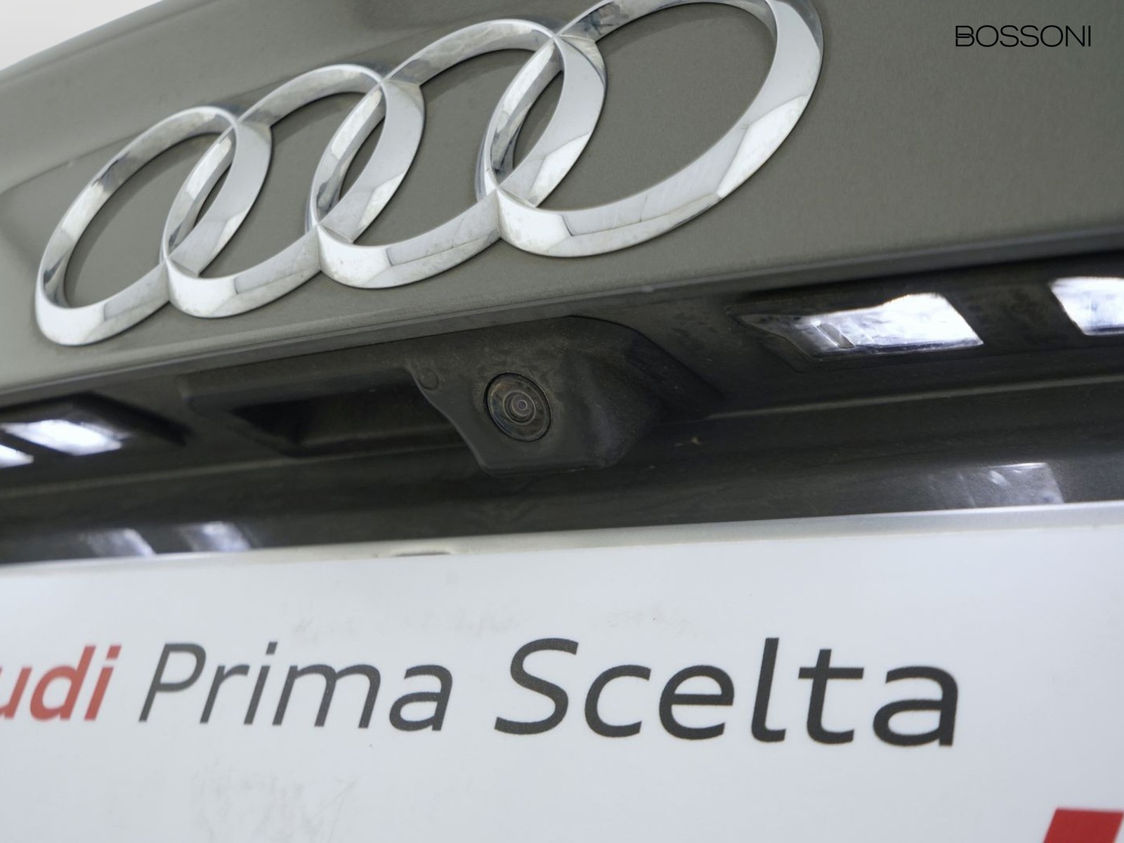 32 - Audi Q3 sportback 35 2.0 tdi s line edition s tronic
