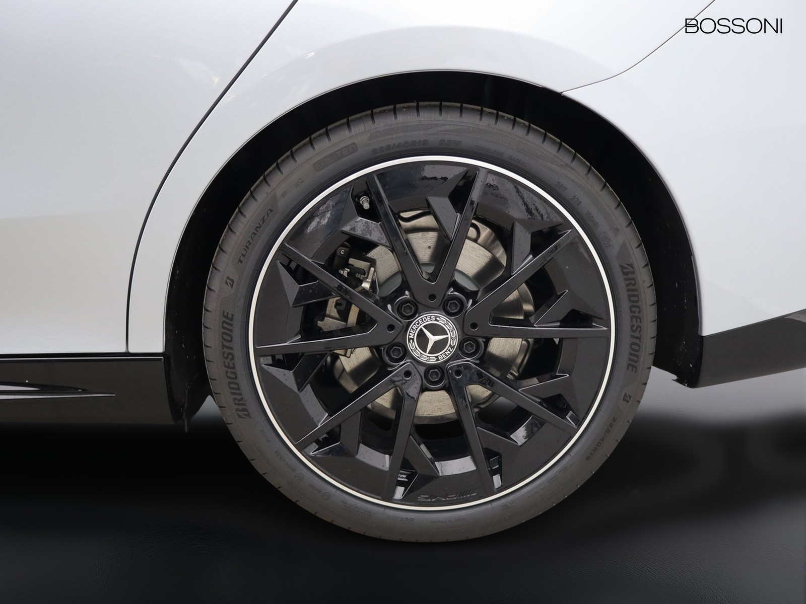 4 - Mercedes CLA 200 advanced plus auto