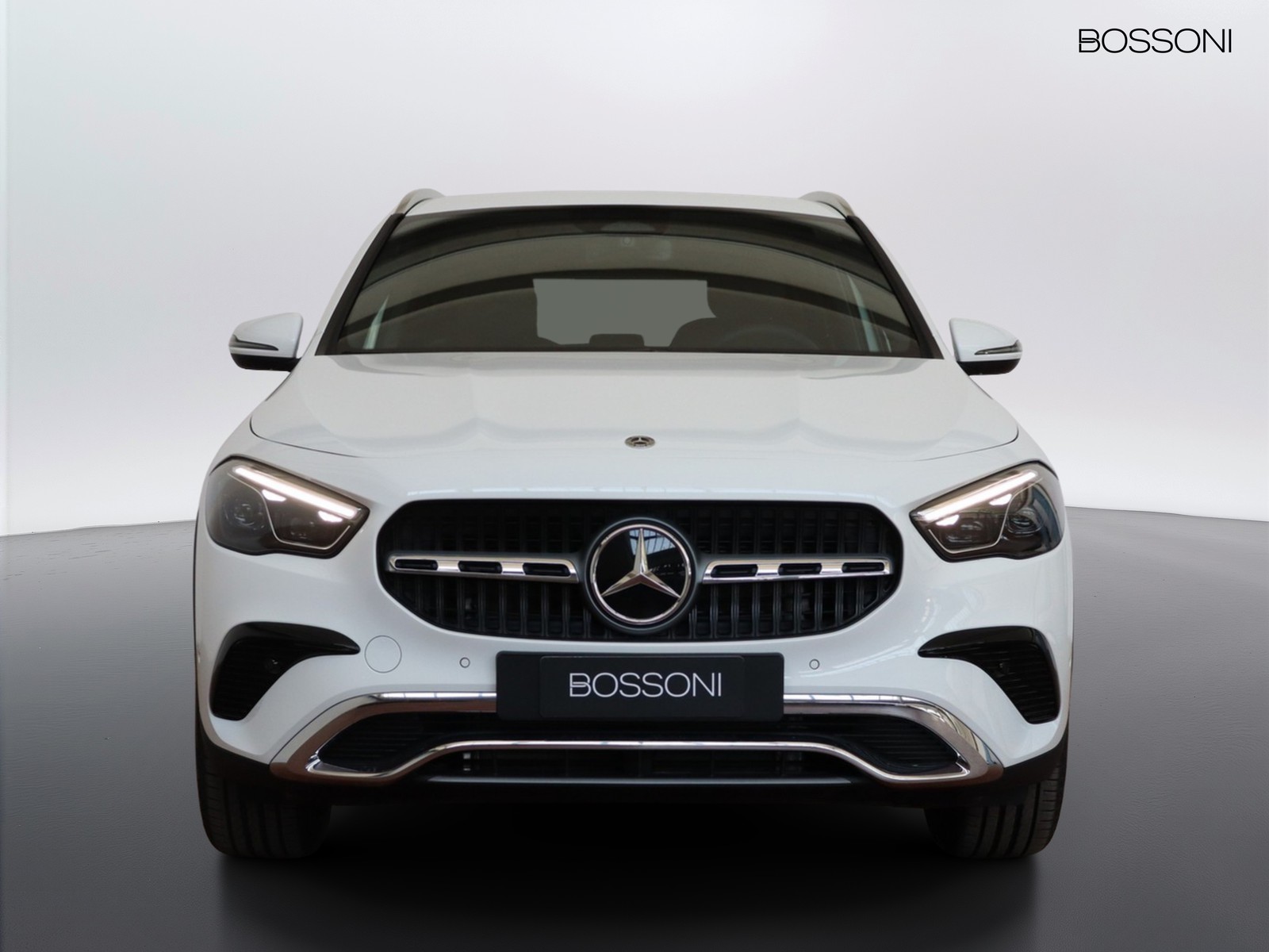 2 - Mercedes GLA 200 d progressive extra 8g-dct