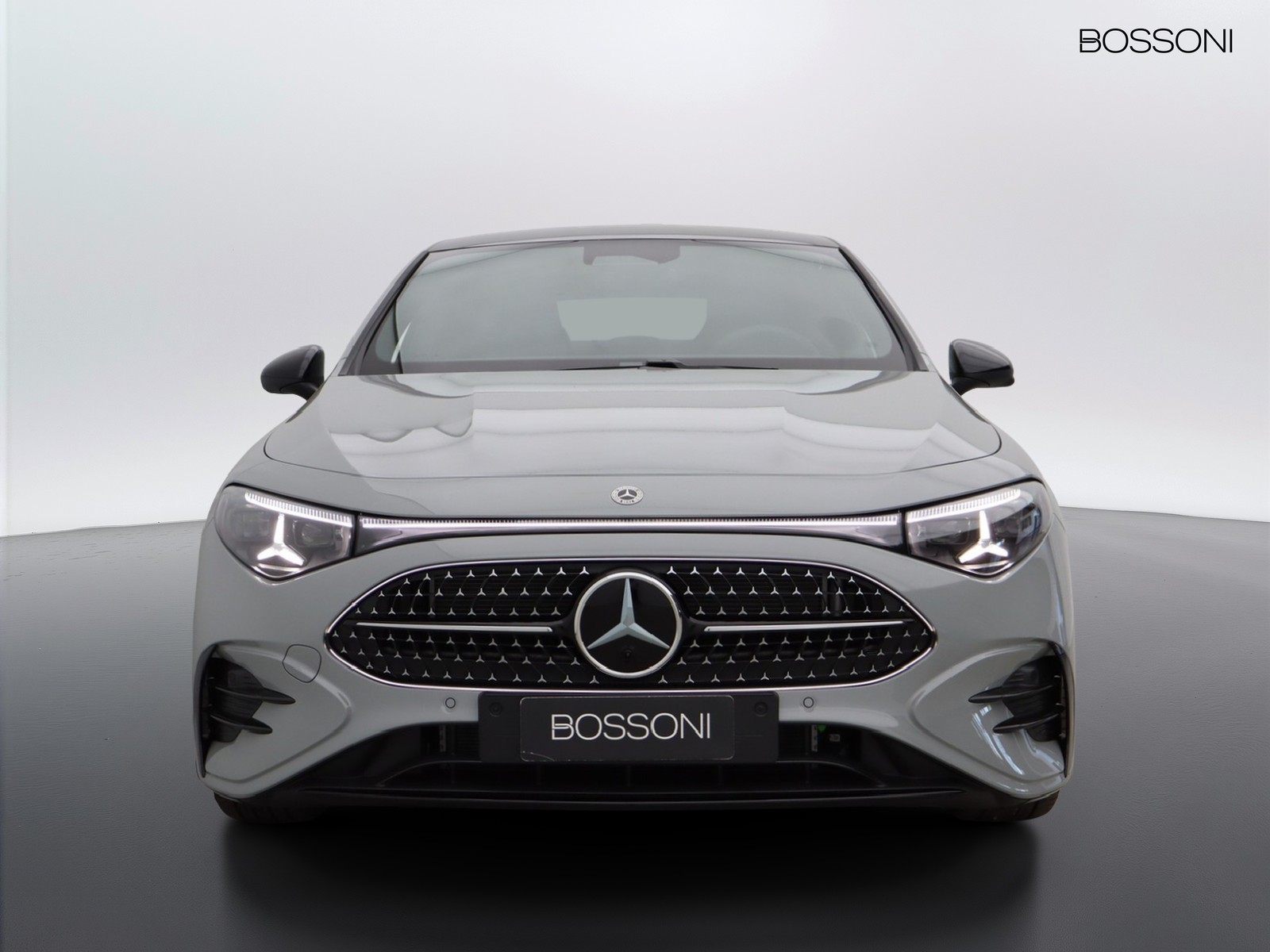 2 - Mercedes CLA 220 premium 4matic auto