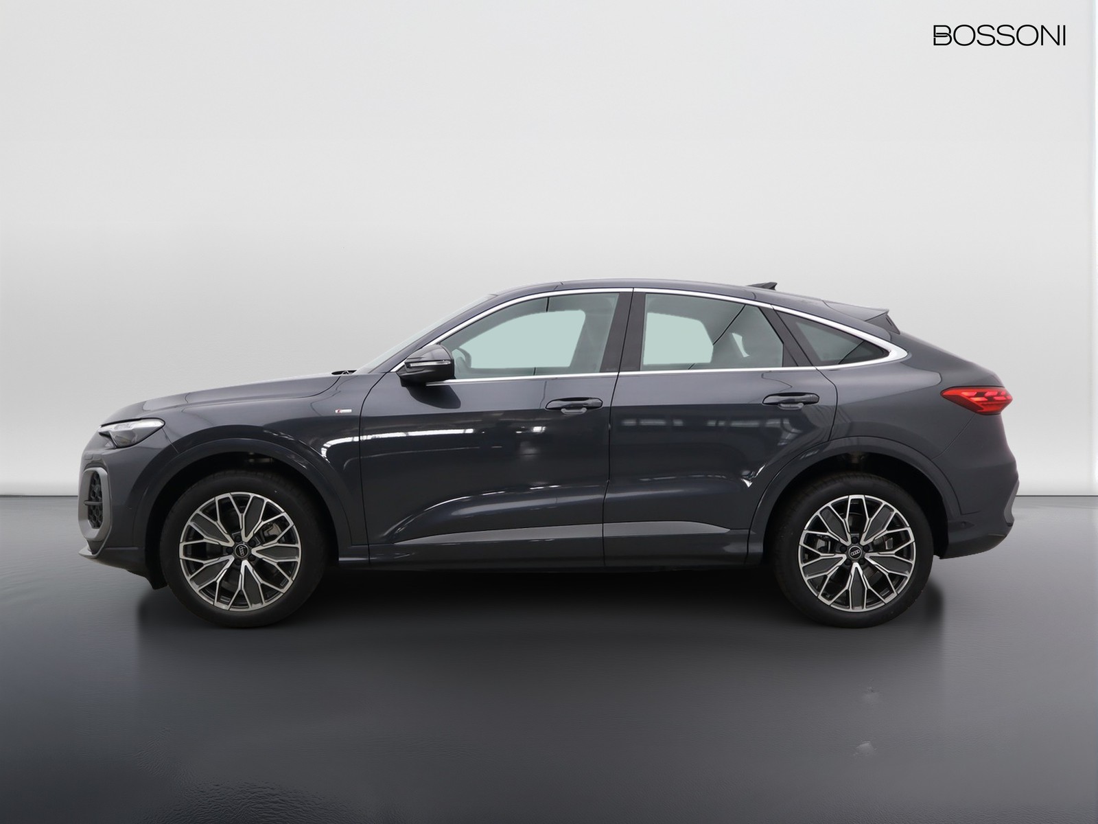3 - Audi Q5 sportback 2.0 tdi mhev+ 204cv s line edition quattro