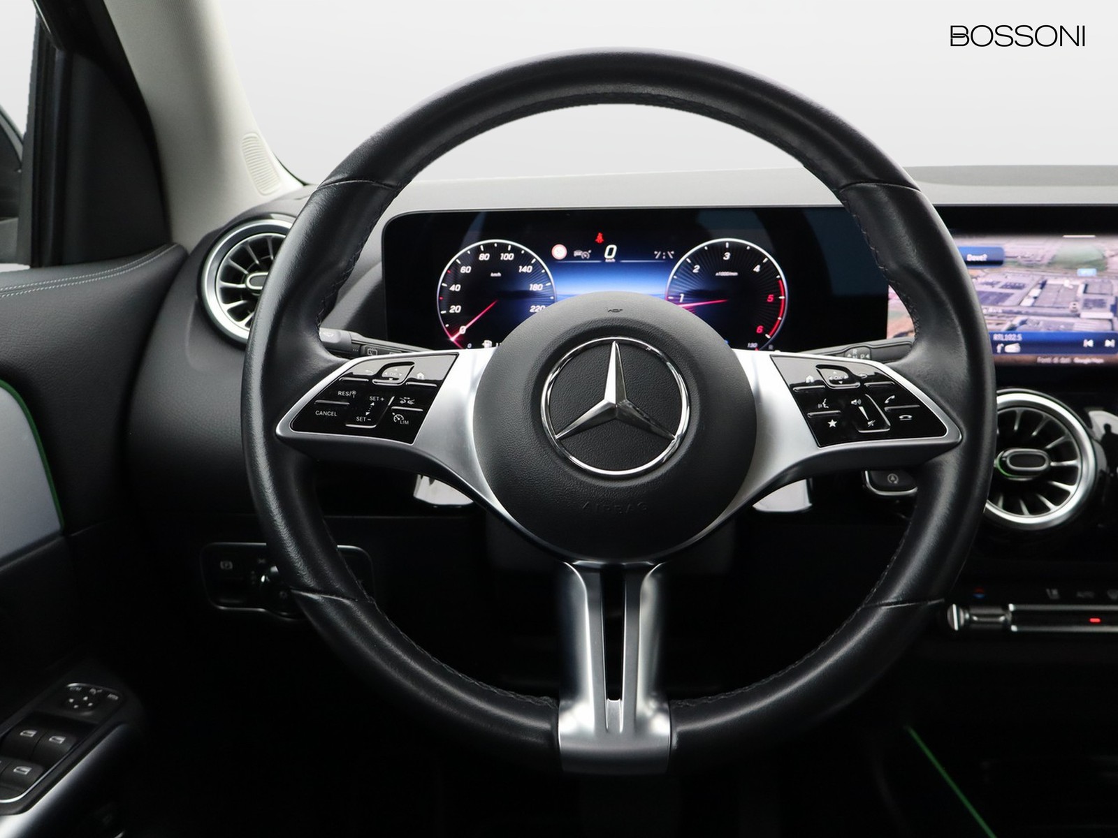 17 - Mercedes GLA 200 d progressive advanced plus 8g-dct
