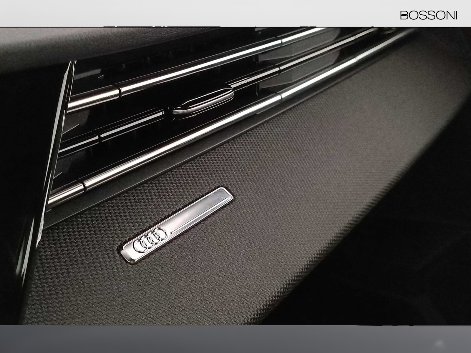 32 - Audi A3 sedan 2.0 tdi 150cv s line edition s tronic