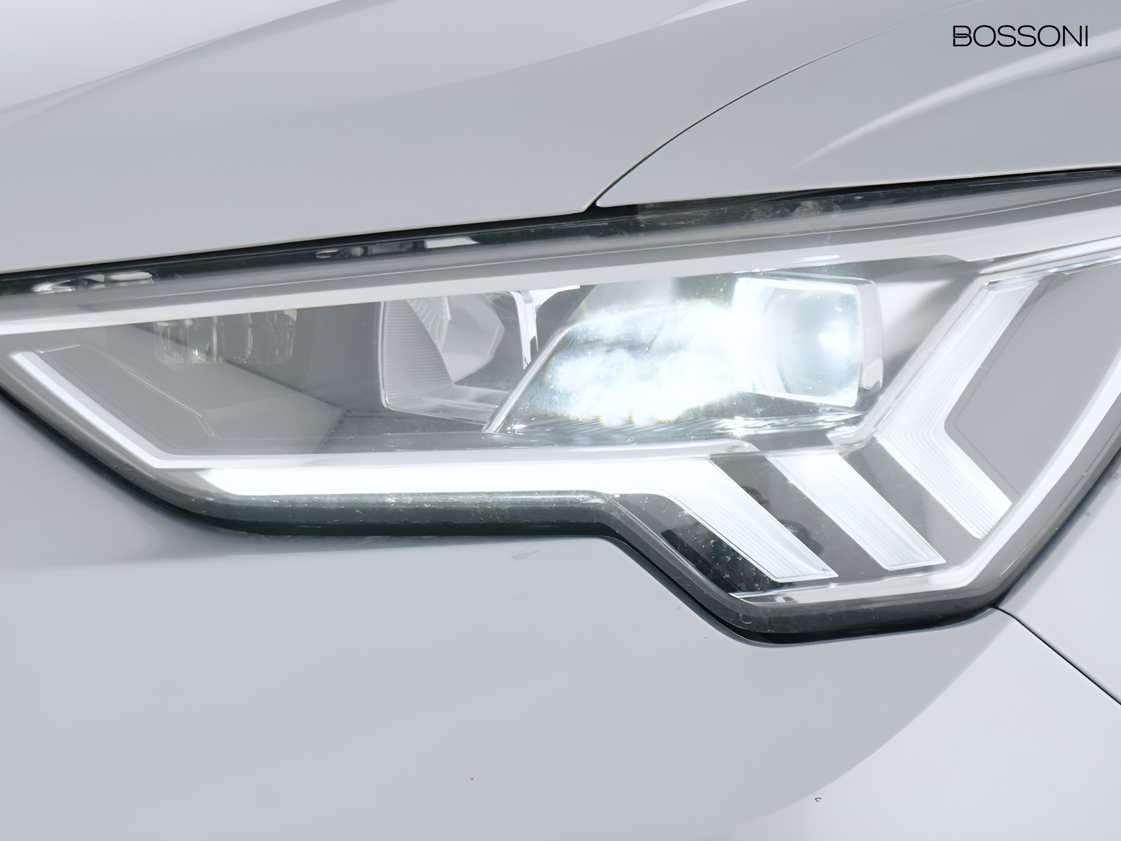 6 - Audi Q3 35 2.0 tdi business advanced s tronic