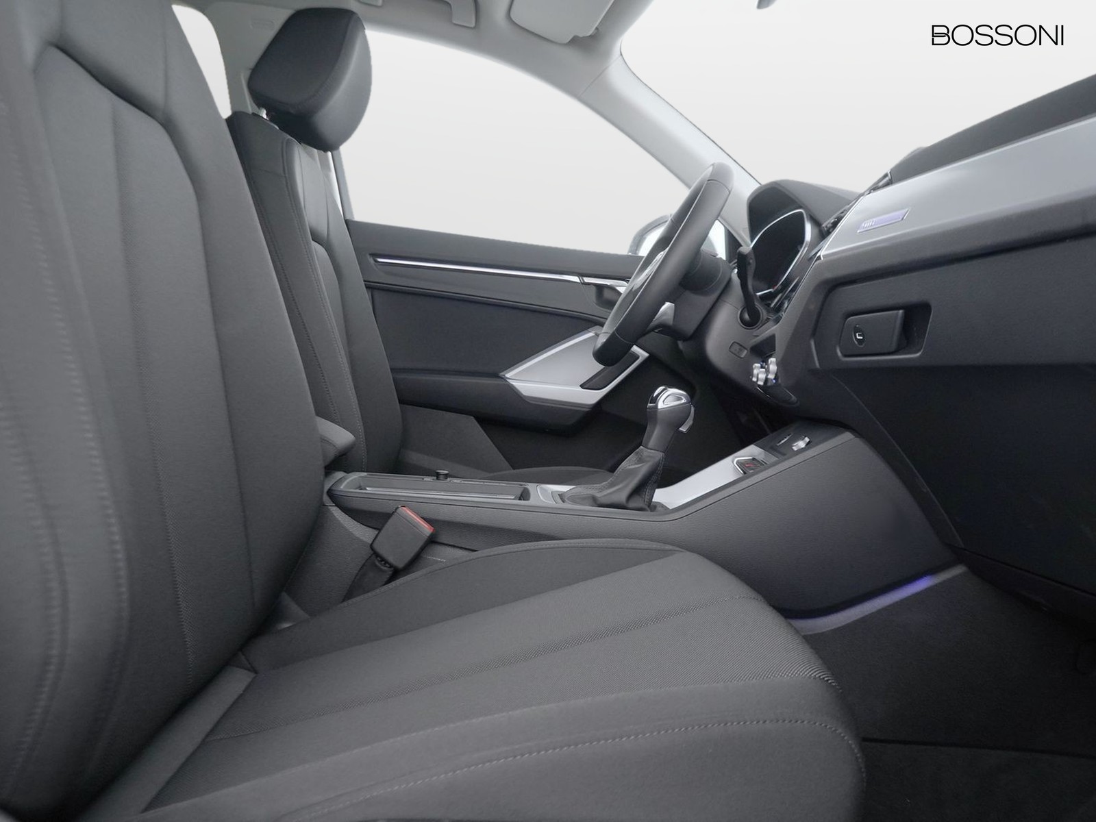16 - Audi Q3 35 2.0 tdi business advanced s tronic