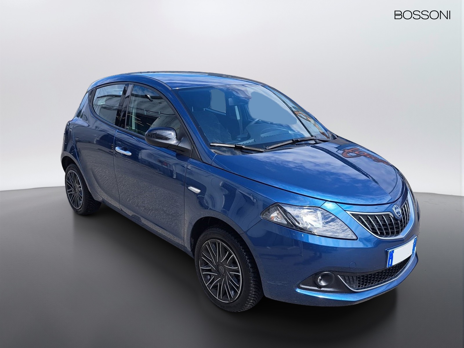 16 - Lancia Ypsilon 1.0 firefly hybrid 70cv gold s&s
