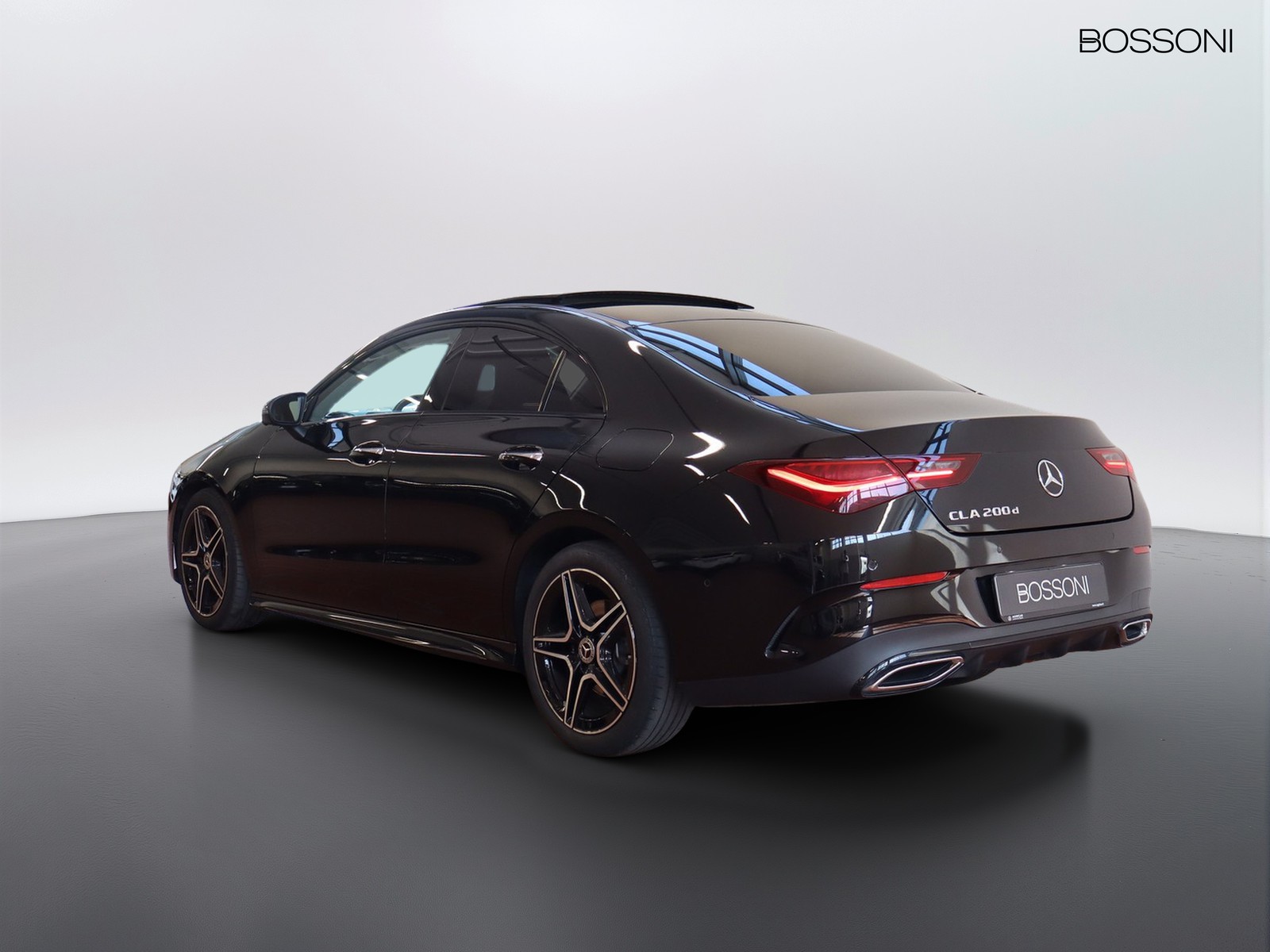 5 - Mercedes CLA coupe 200 d amg line premium plus 8g-dct
