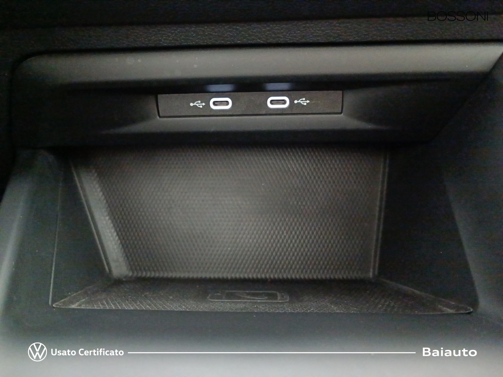 12 - Volkswagen Golf 1.5 tgi 130cv life dsg