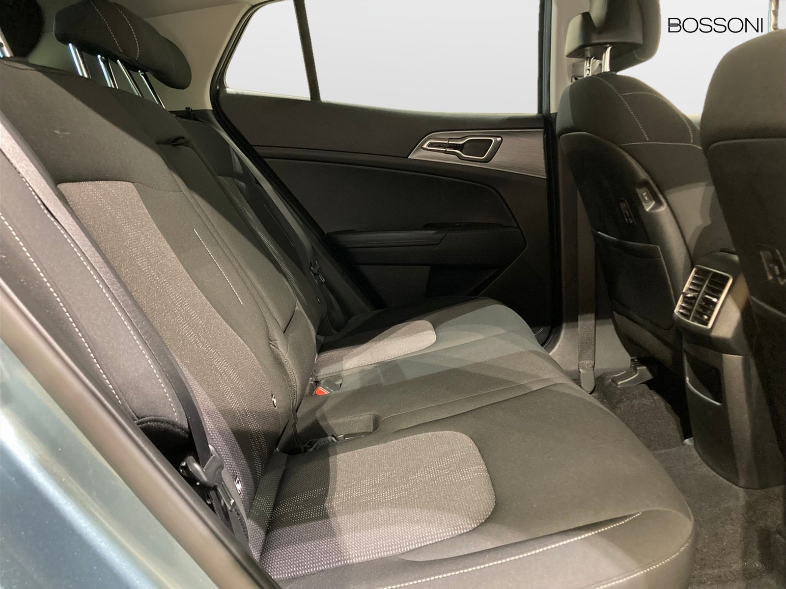16 - Kia Sportage 1.6 crdi mhev style dct