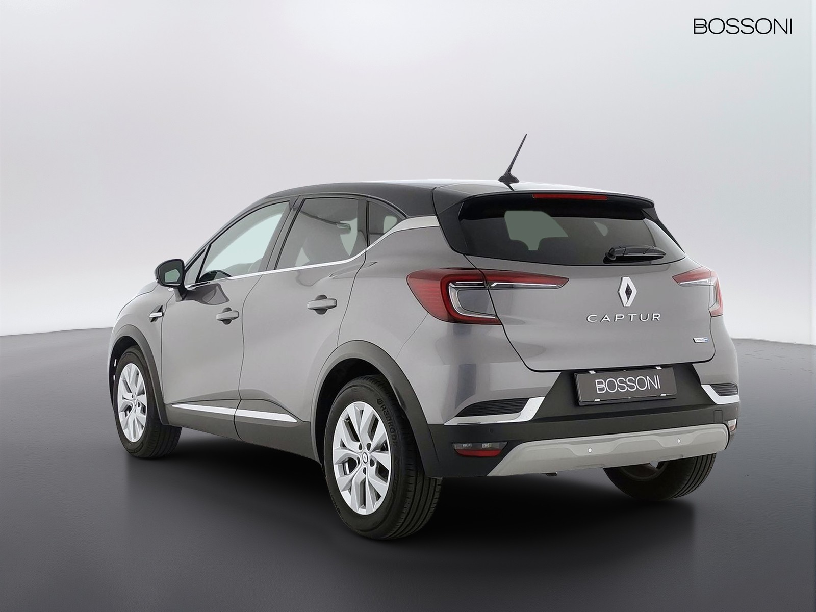 4 - Renault Captur 1.6 e-tech hybrid intens auto 145cv