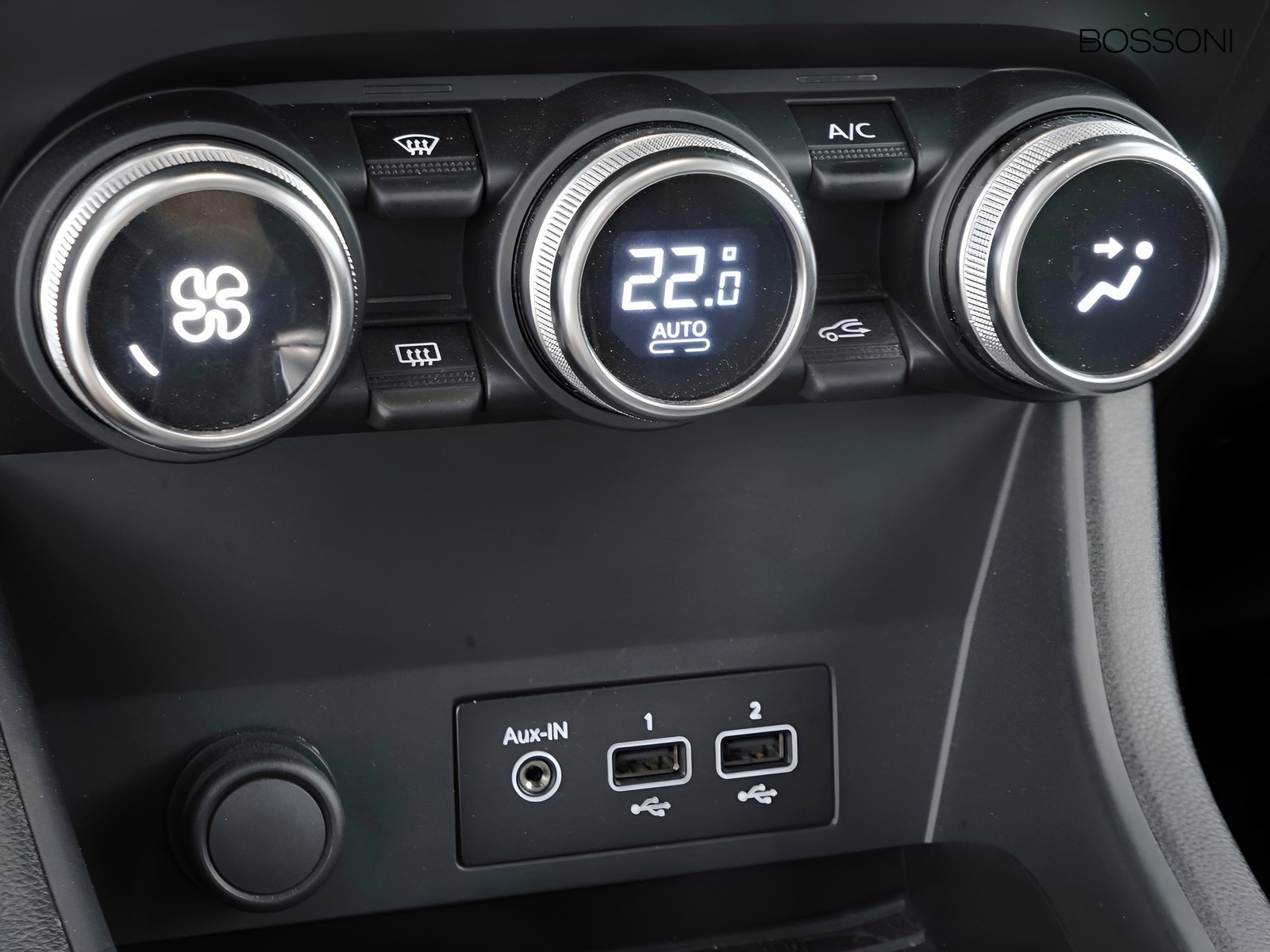 24 - Renault Captur 1.6 e-tech hybrid intens auto 145cv