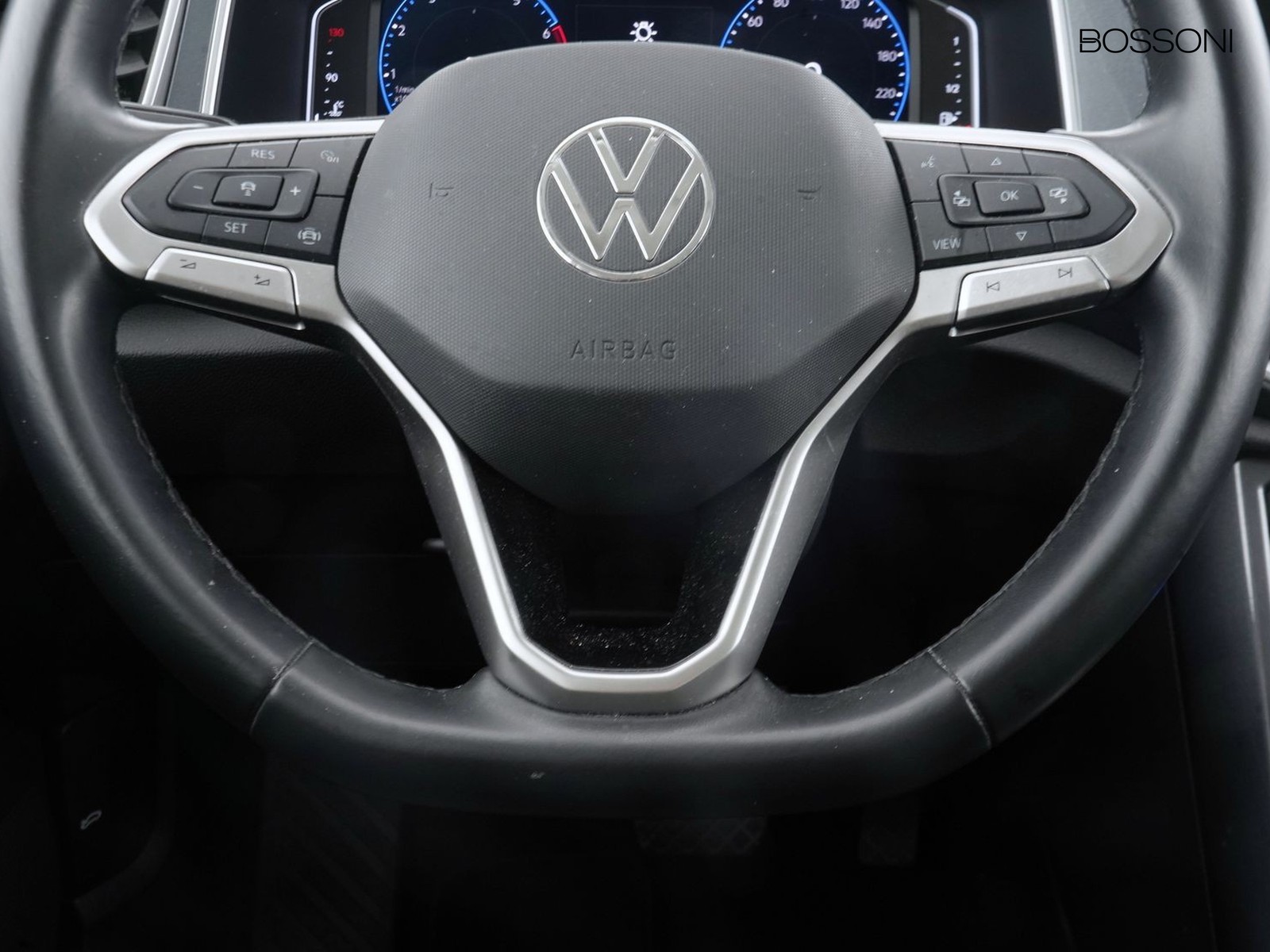 15 - Volkswagen T-Roc 1.5 tsi act style dsg
