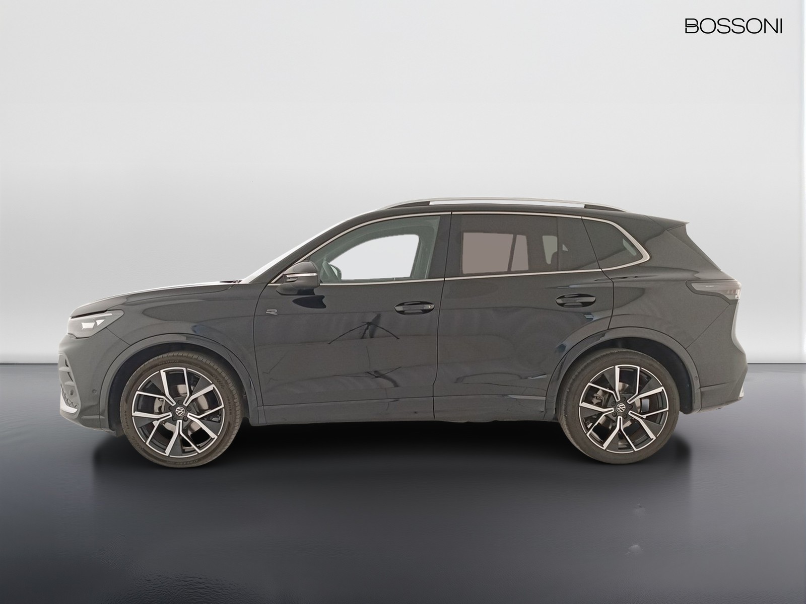 3 - Volkswagen Tiguan 1.5 etsi act 150cv r-line dsg