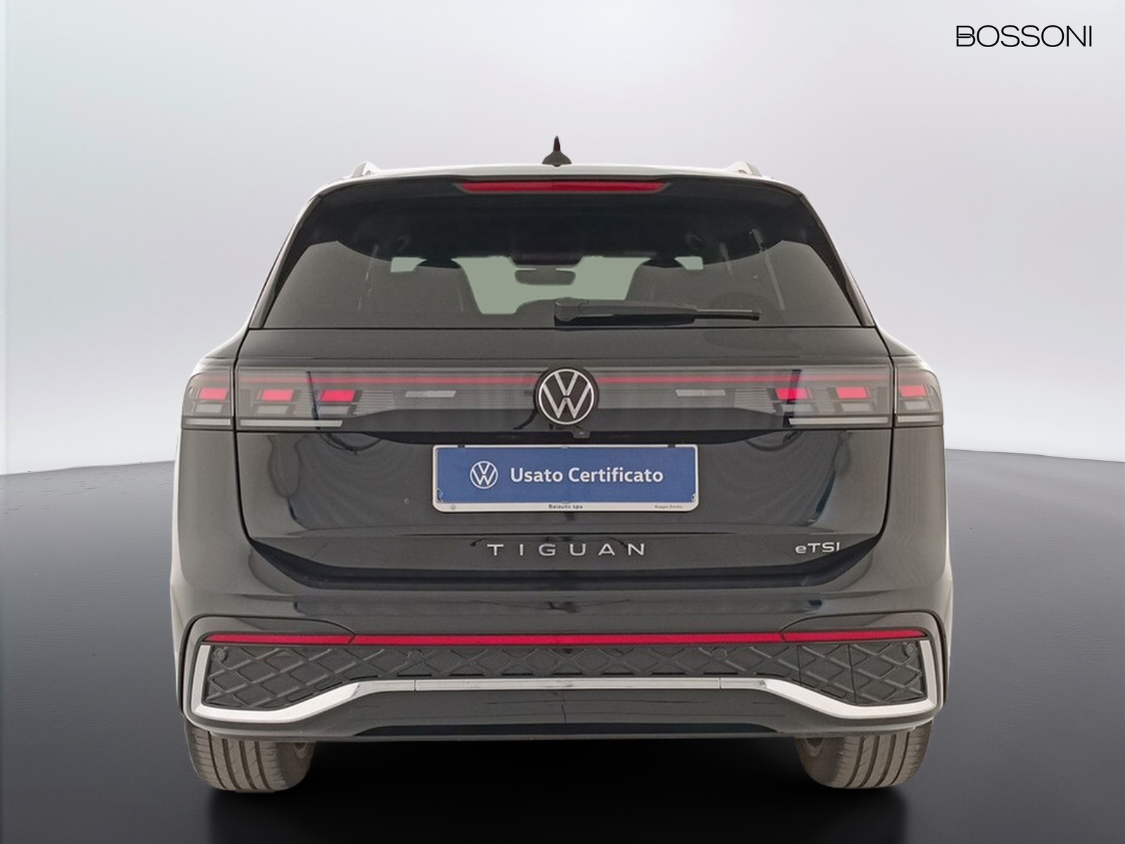 5 - Volkswagen Tiguan 1.5 etsi act 150cv r-line dsg