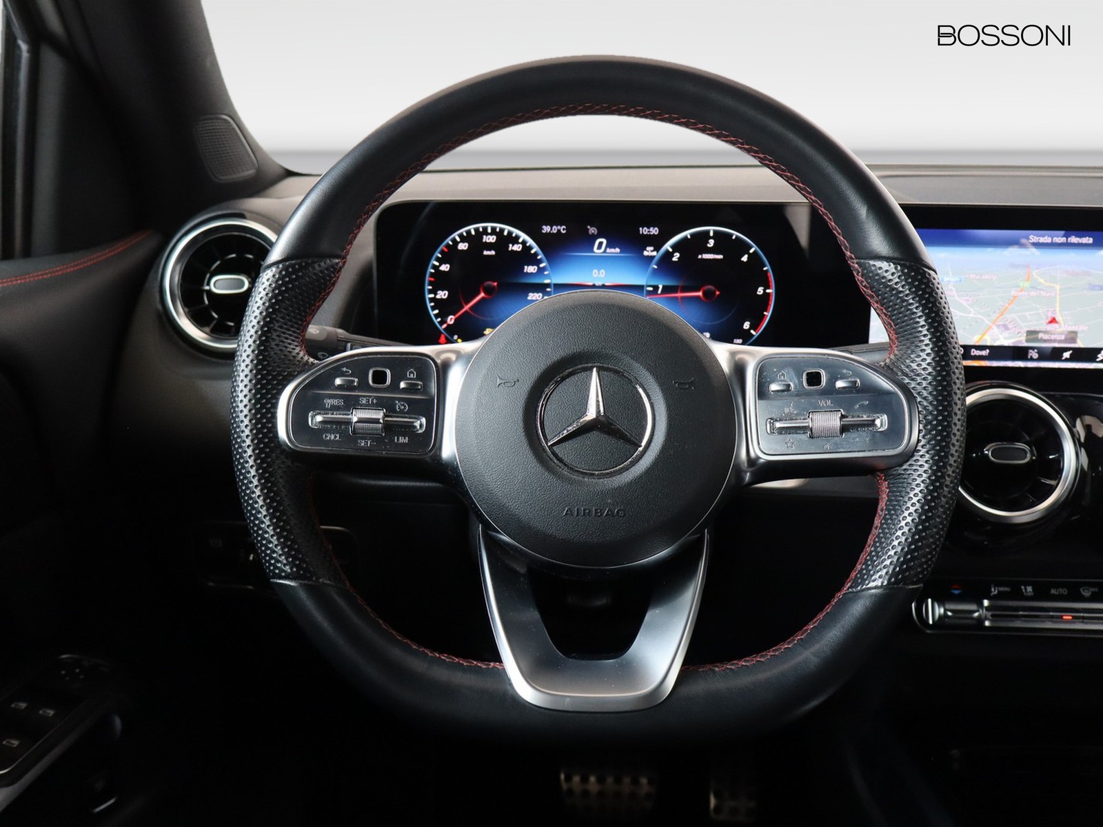 16 - Mercedes GLB 200 d premium 8g-dct